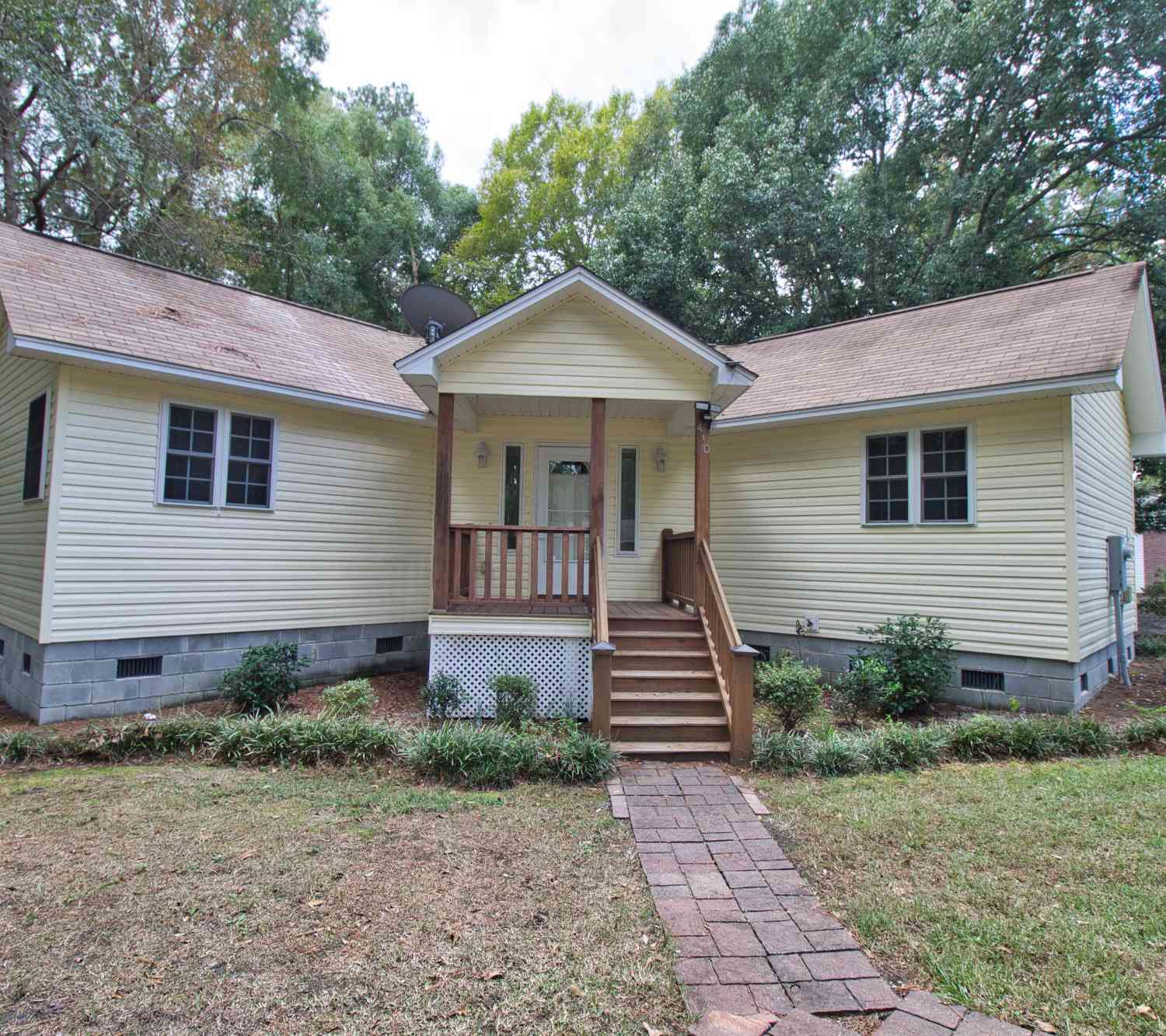 Homes For Rent - 410 W 1st N Street<br/> Summerville, SC 29483