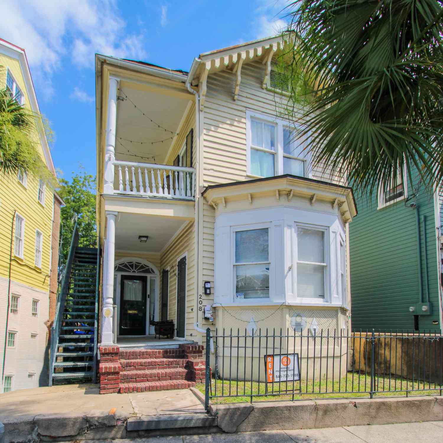 Homes For Rent - 208 Calhoun Street #A<br/> Charleston, SC 29403