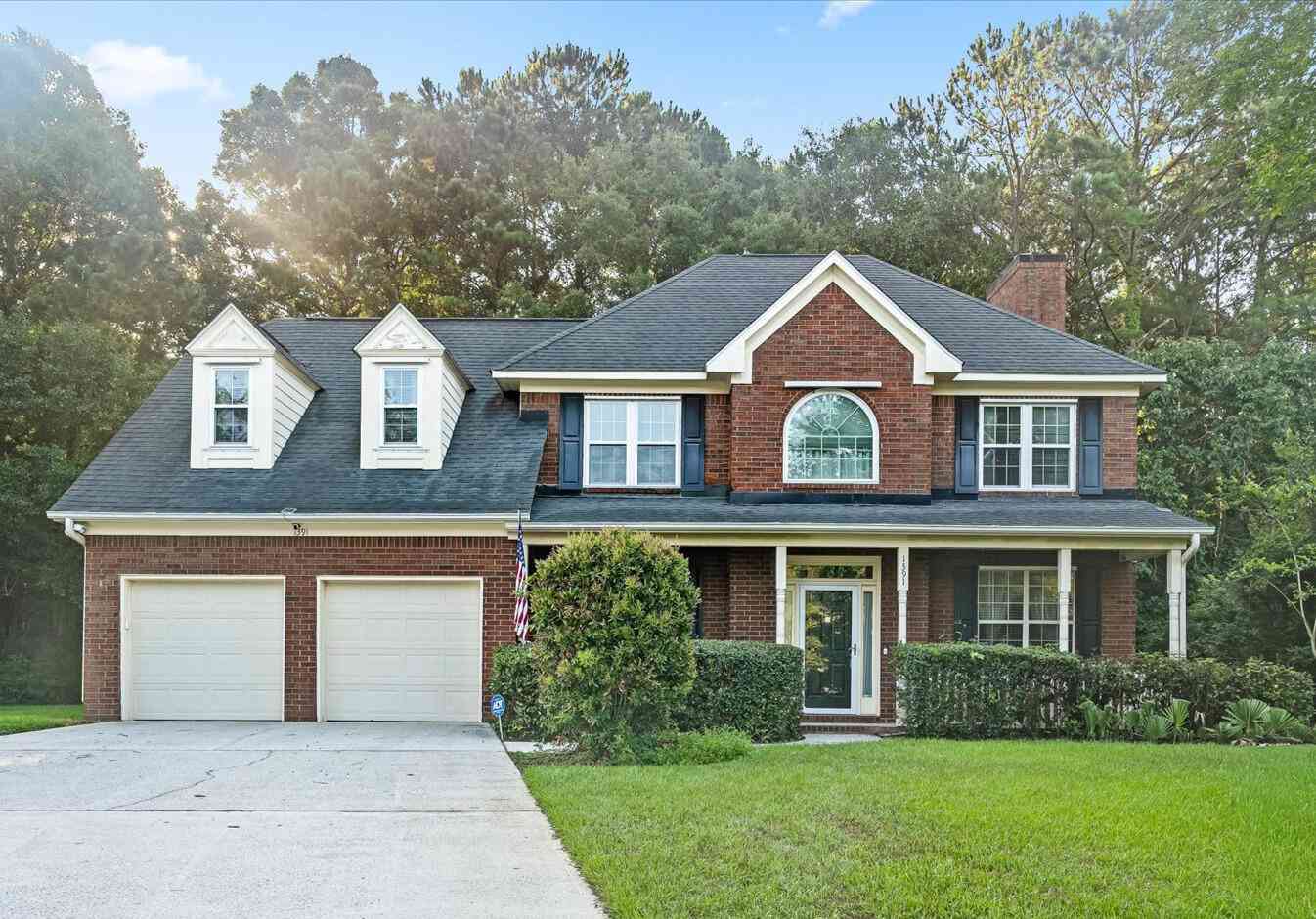 Homes For Sale - 1391 Lakecrest Court<br/> Mount Pleasant, SC 29466