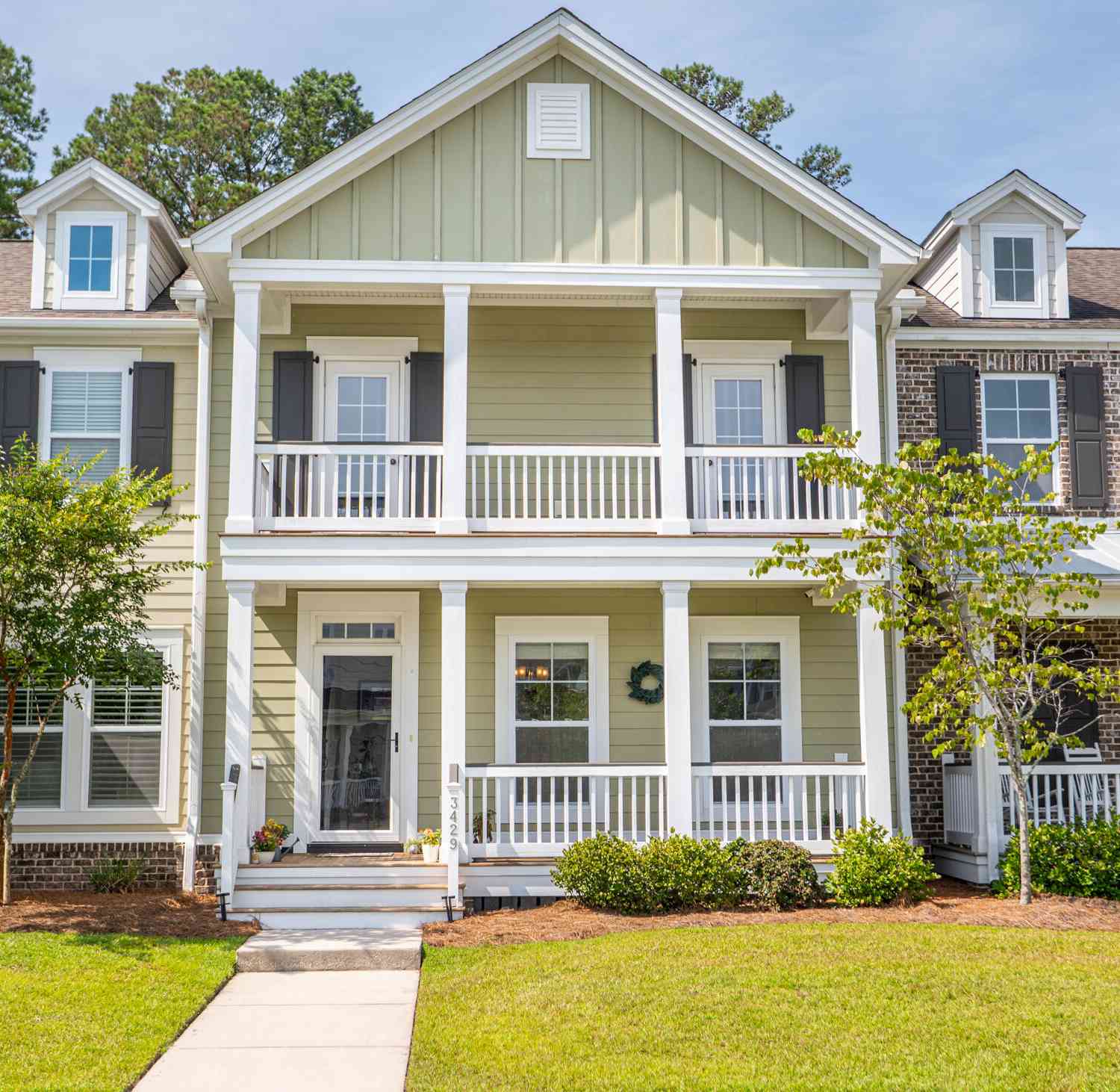 Townhouse For Sale - 3429 Fairwater Place<br/> Mount Pleasant, SC 29465