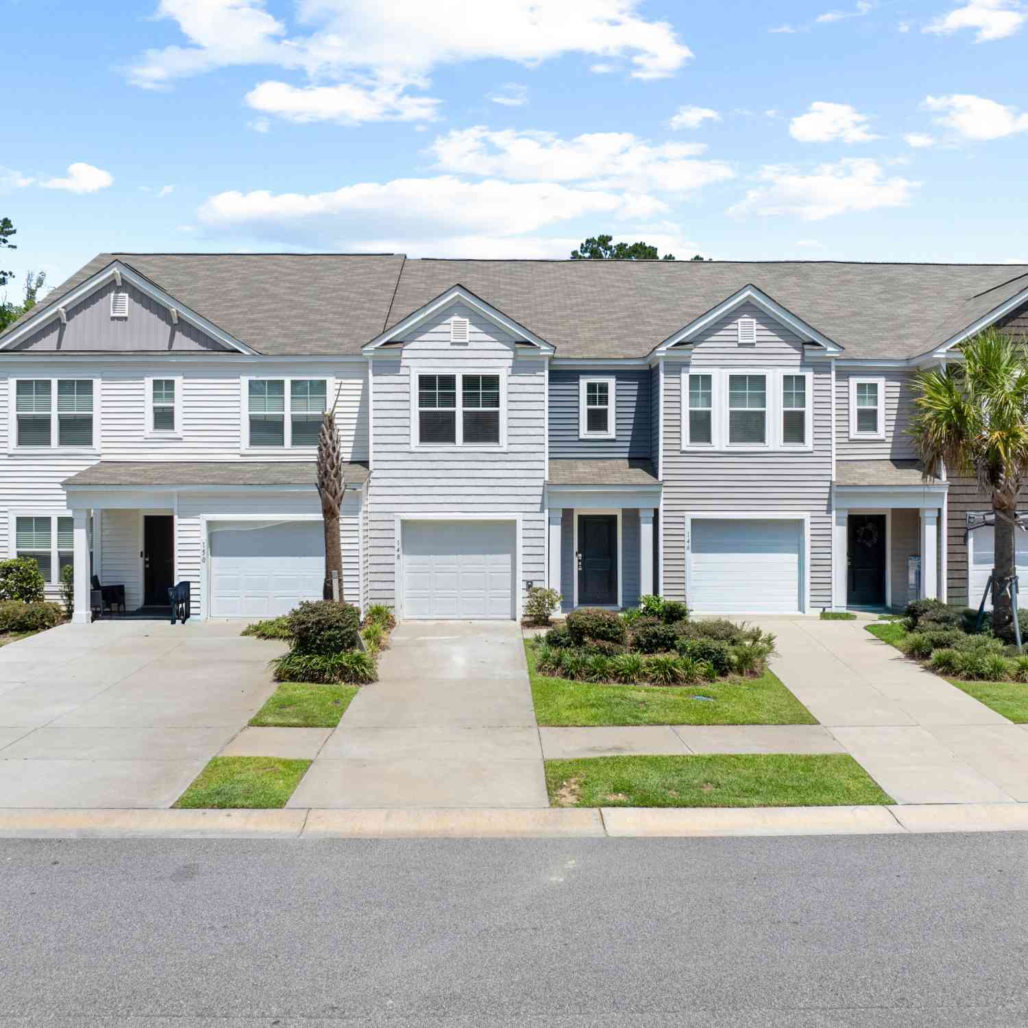 Townhouse For Sale - 148 Rosefield Court<br/> Dorchester County, Summerville, SC 29485
