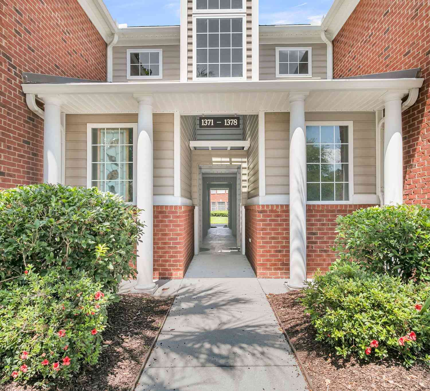 Condo For Sale - 1377 Hopton Circle<br/> Charleston County, Mount Pleasant, SC 29466