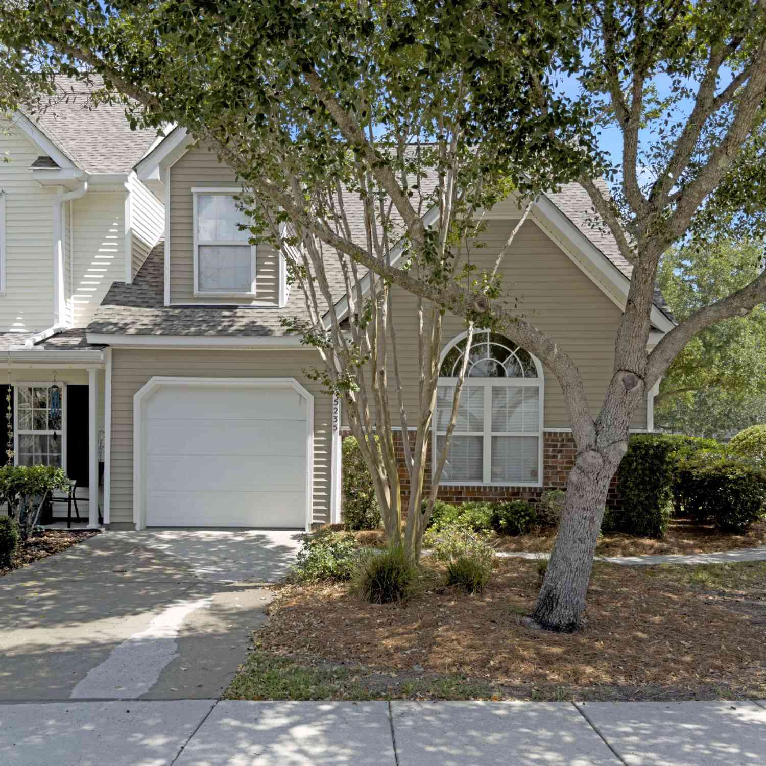 Townhouse For Sale - 5235 Fernland Way<br/> Dorchester County, North Charleston, SC 29420