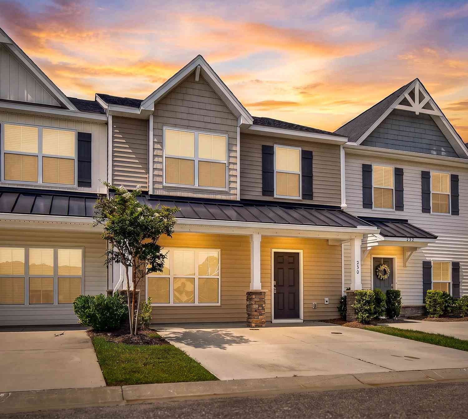 Townhouse For Sale - 230 Swallowtail Lane<br/> Berkeley County, Goose Creek, SC 29445