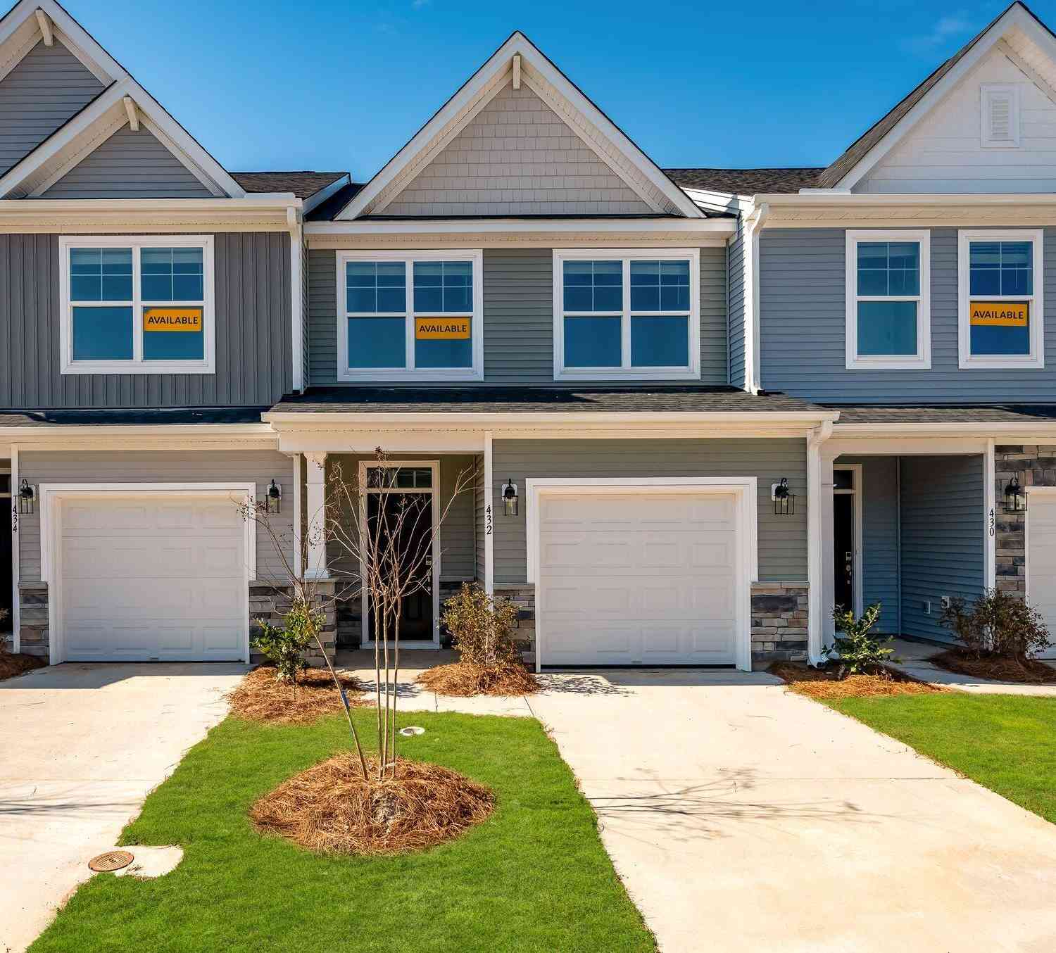 Townhouse For Sale - 432 Duskywing Drive<br/> Berkeley County, Goose Creek, SC 29445