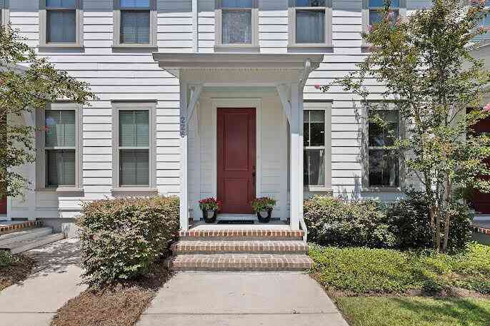Townhouse For Sale - 226 Oak Park Street<br/> Berkeley County, Summerville, SC 29486