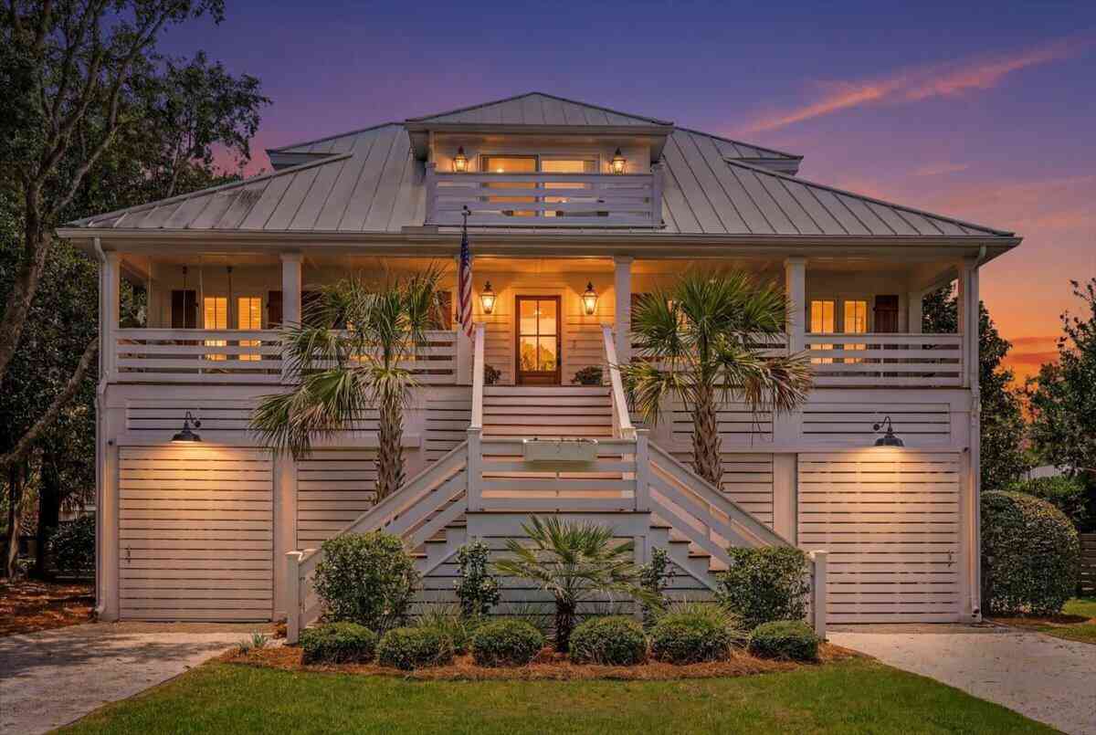 Homes For Sale - 1307 Cove Avenue<br/> Charleston County, Sullivans Island, SC 29482