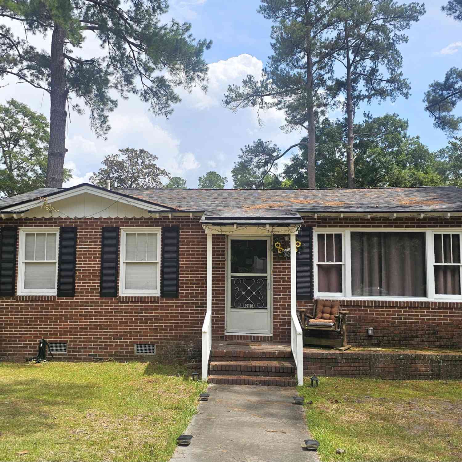Homes For Sale - 205 Forest Circle<br/> Colleton County, Walterboro, SC 29488