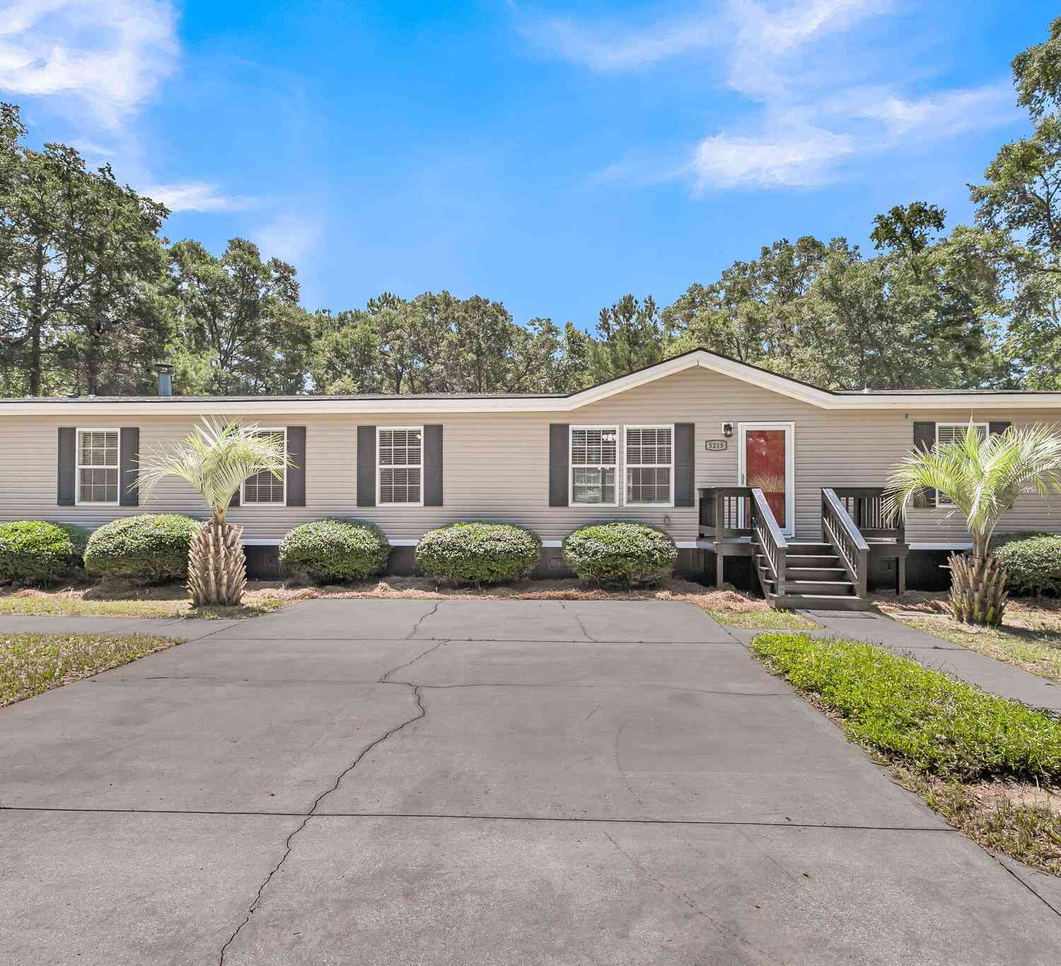 Homes For Sale - 5215 Maybank Highway<br/> Charleston County, Wadmalaw Island, SC 29487