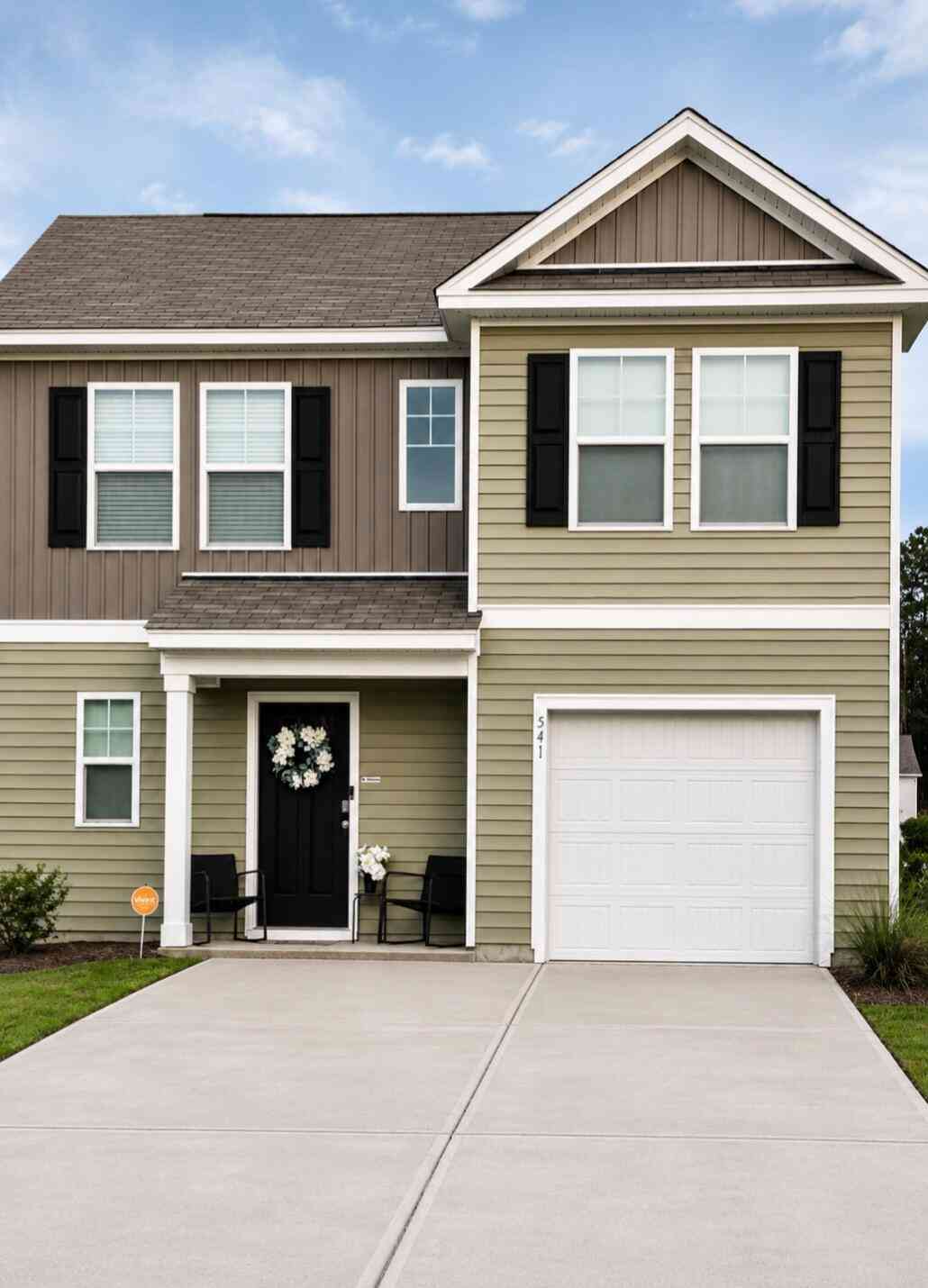 Townhouse For Sale - 541 Golden Embers Way<br/> Berkeley County, Summerville, SC 29486