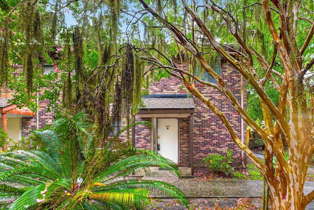 Townhouse For Sale - 4354 Great Oak Drive<br/> Charleston County, North Charleston, SC 29418