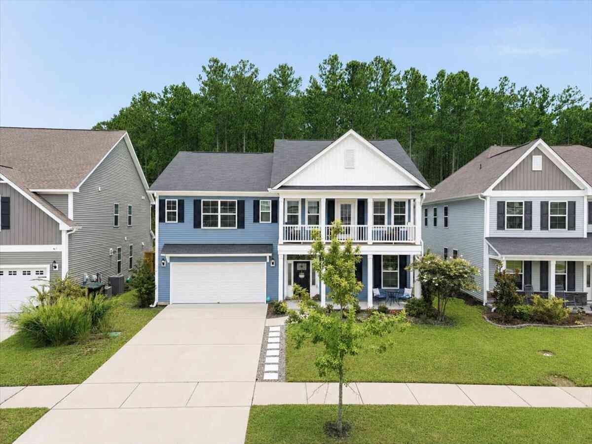 Homes For Sale - 516 Dunswell Drive<br/> Berkeley County, Summerville, SC 29486