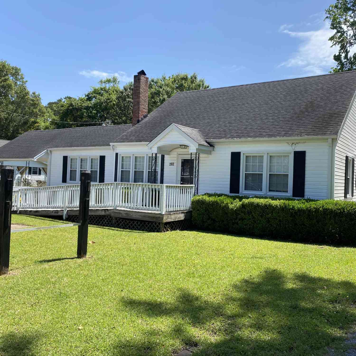 Homes For Sale - 202 Carolina Avenue<br/> Berkeley County, Moncks Corner, SC 29461