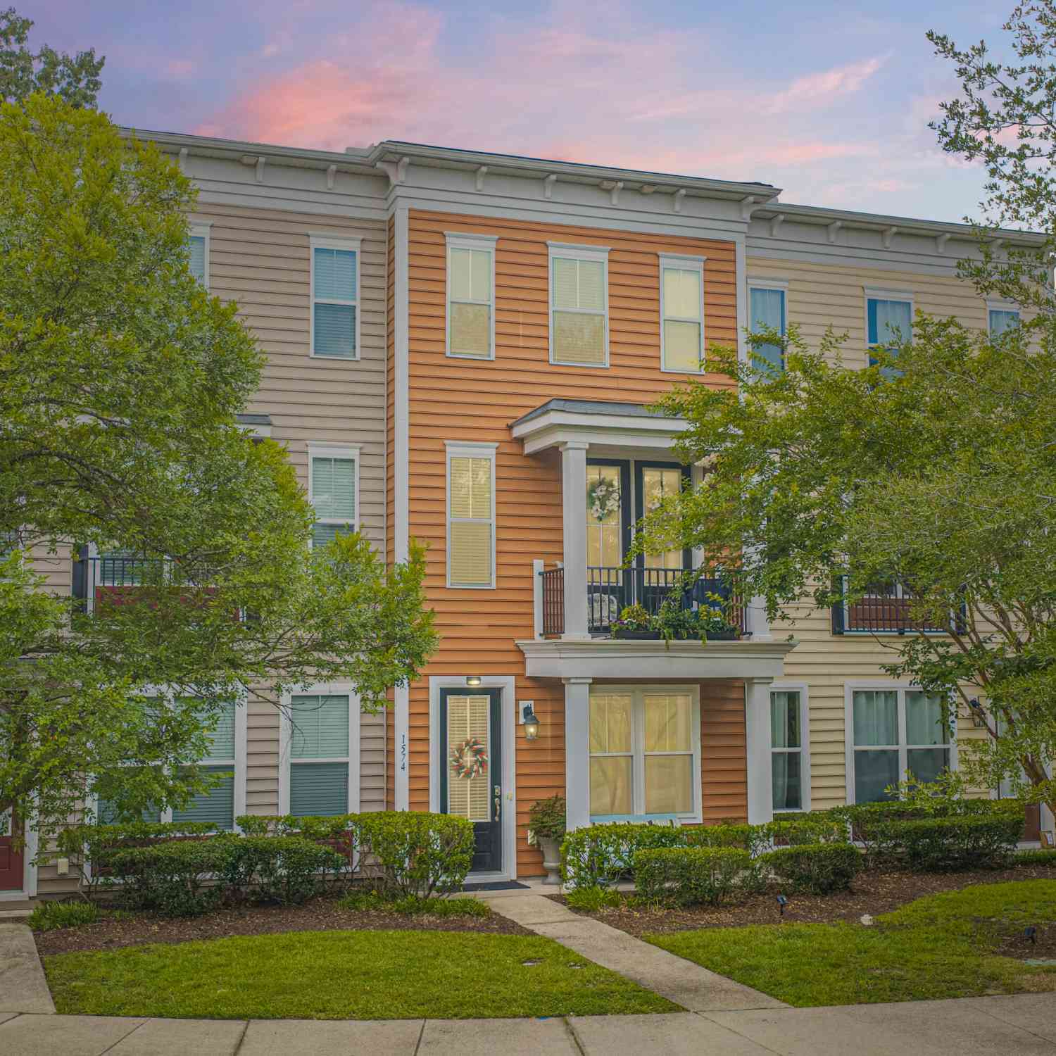 Townhouse For Sale - 1574 Bluewater Way<br/> Charleston County, Charleston, SC 29414