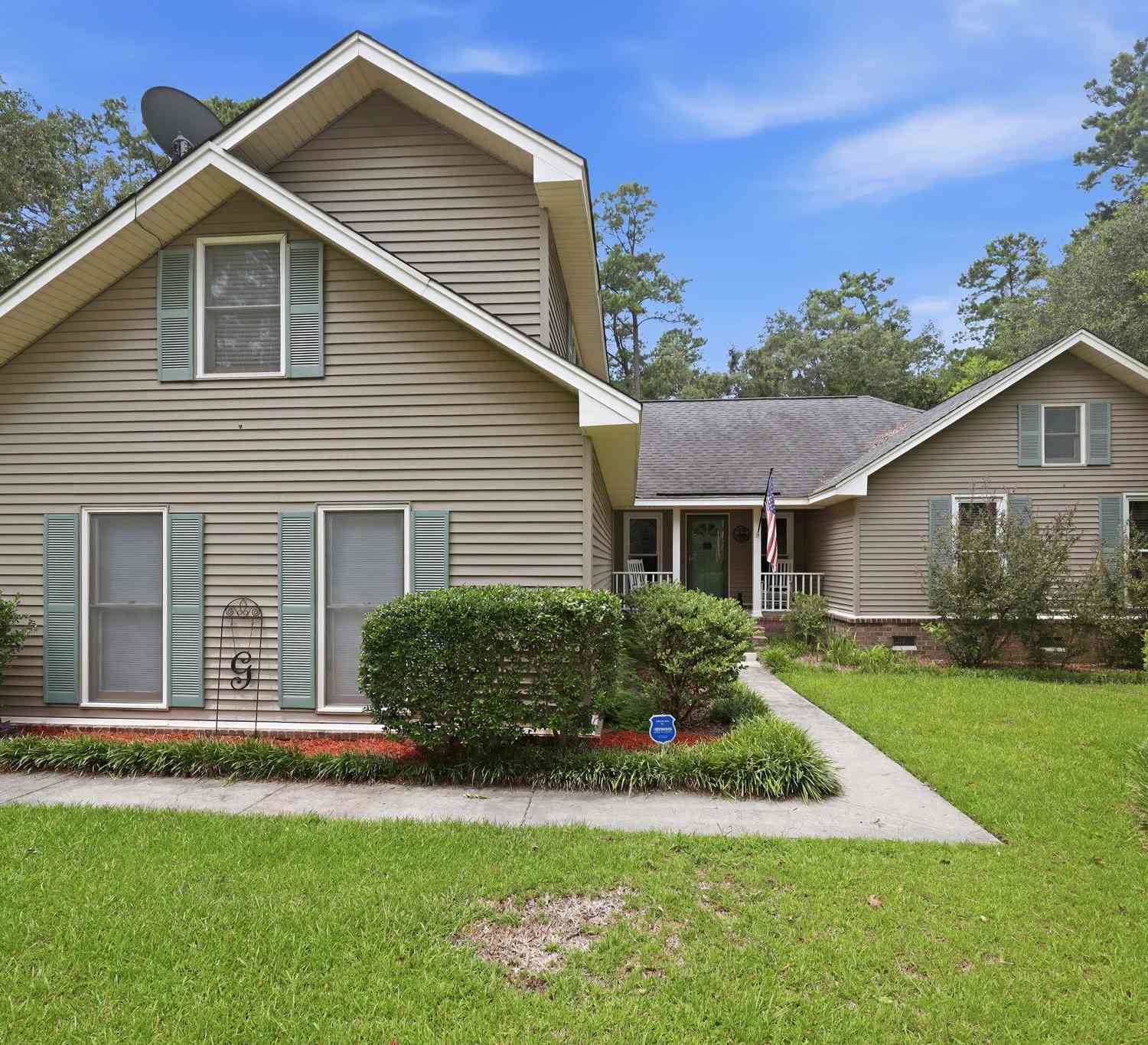 Homes For Sale - 1009 Thoroughbred Court<br/> Dorchester County, Summerville, SC 29483