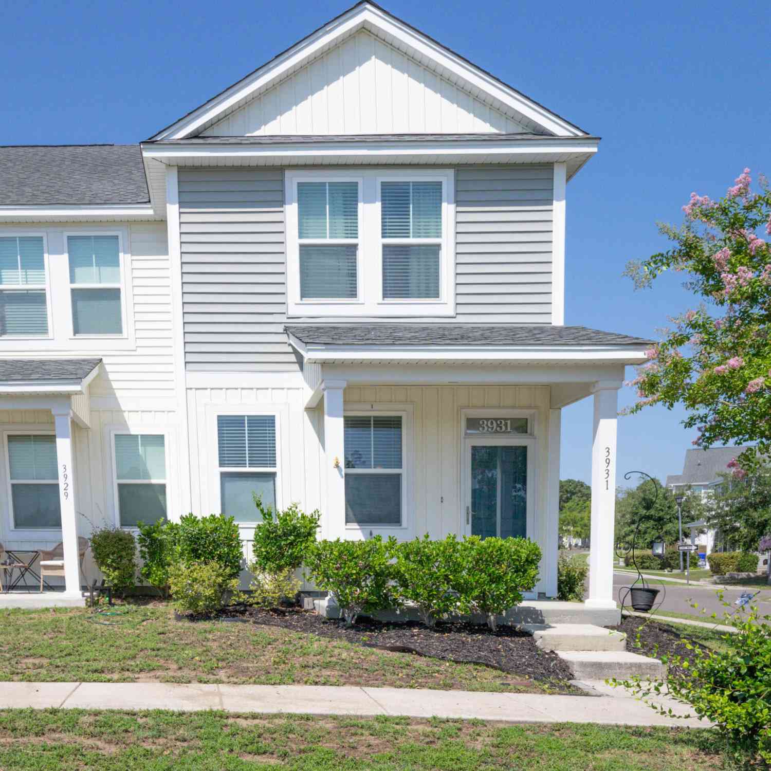 Townhouse For Sale - 3931 Four Poles Park Drive<br/> Charleston County, North Charleston, SC 29405