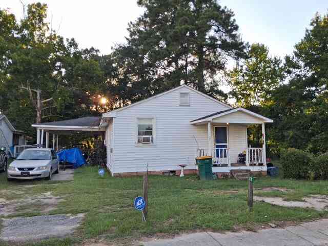 Multifamily For Sale - 27 N Barfield Street<br/> Manning, SC 29102