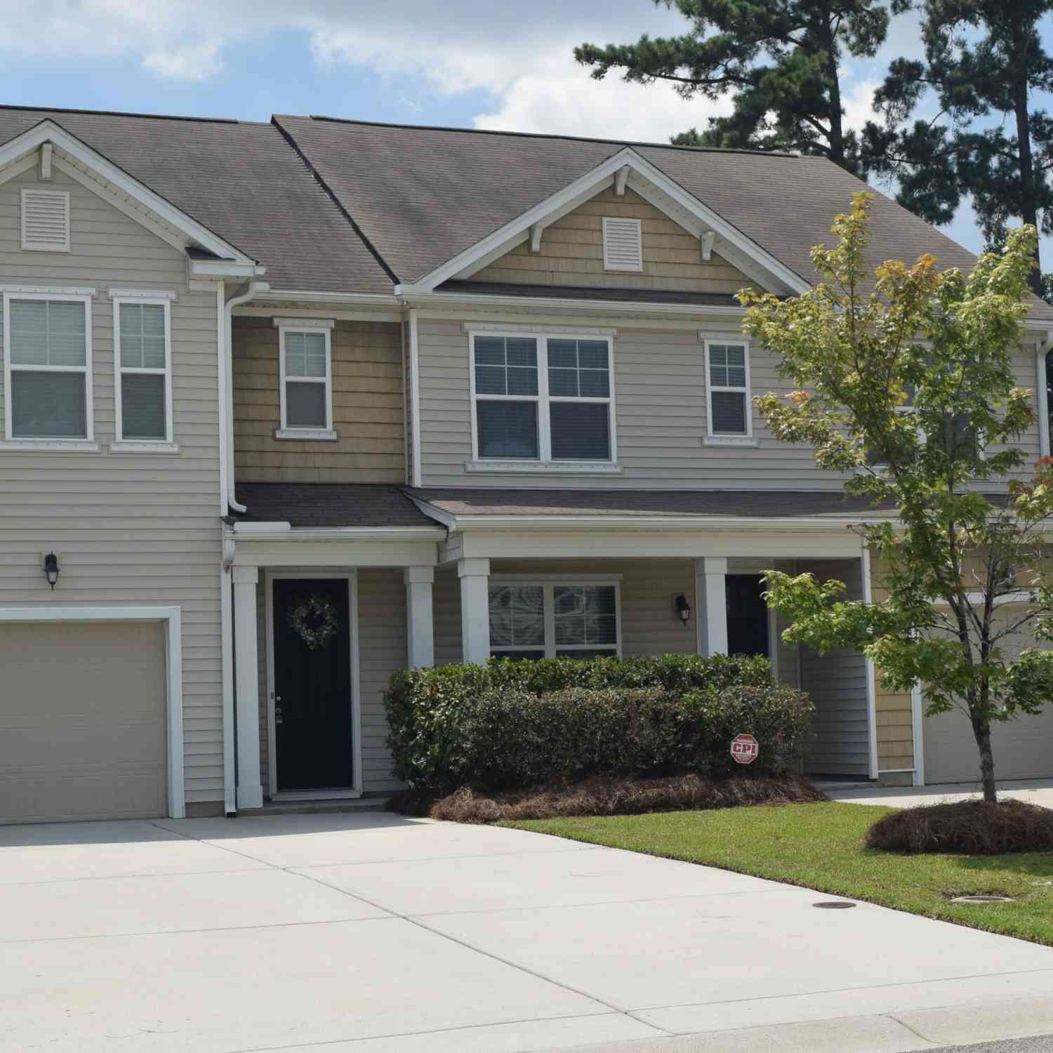 Townhouse For Sale - 121 Wild Holly Drive<br/> Berkeley County, Moncks Corner, SC 29461