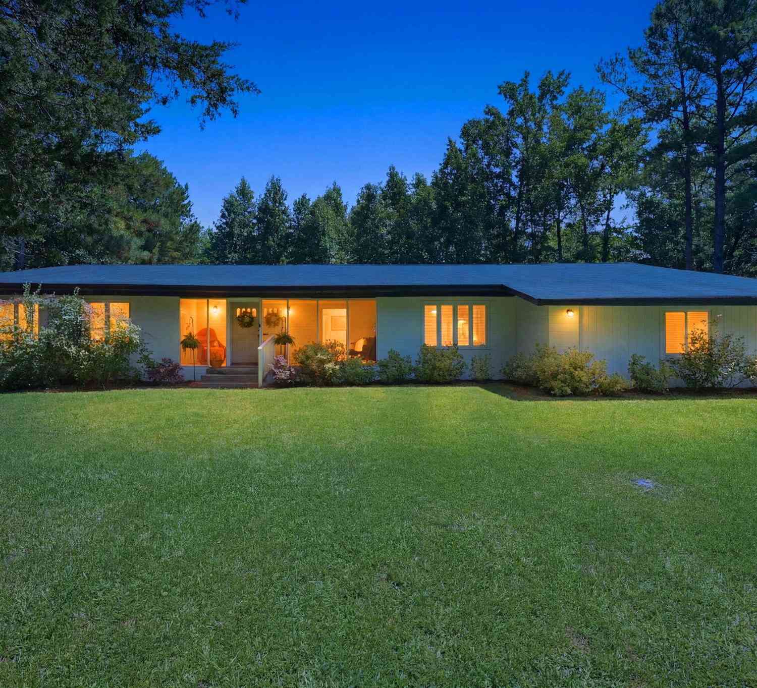Homes For Sale - 303 Woodbridge Road<br/> Dorchester County, Saint George, SC 29477