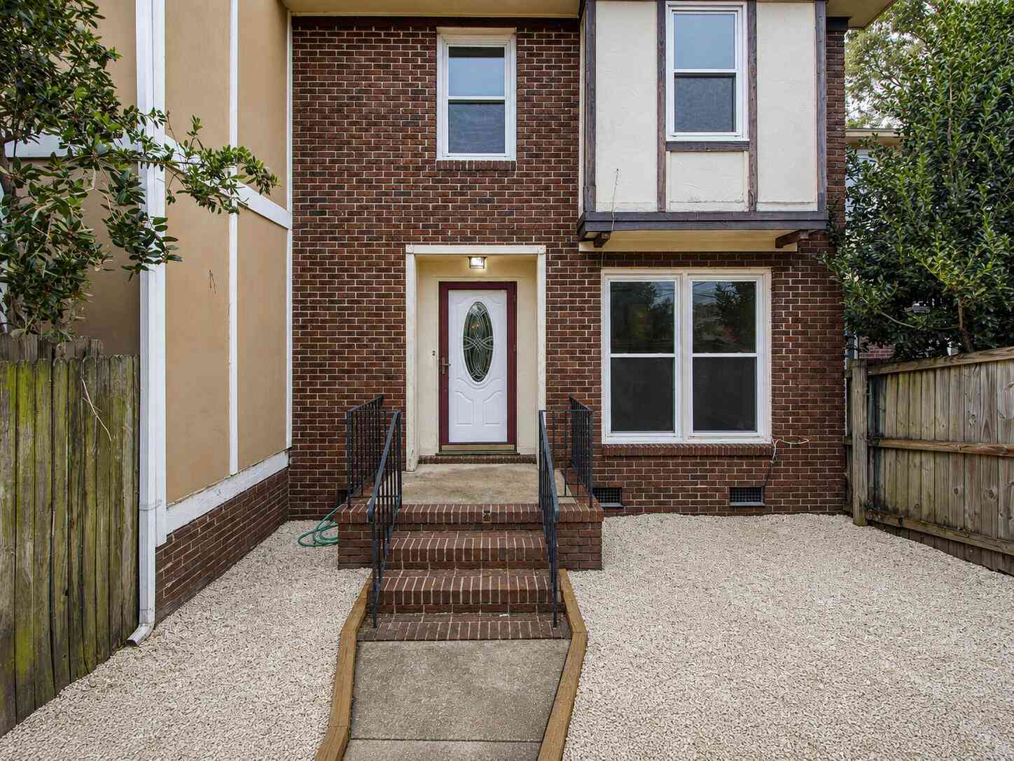 Townhouse For Sale - 1320 Bowman Road<br/> Mount Pleasant, SC 29464