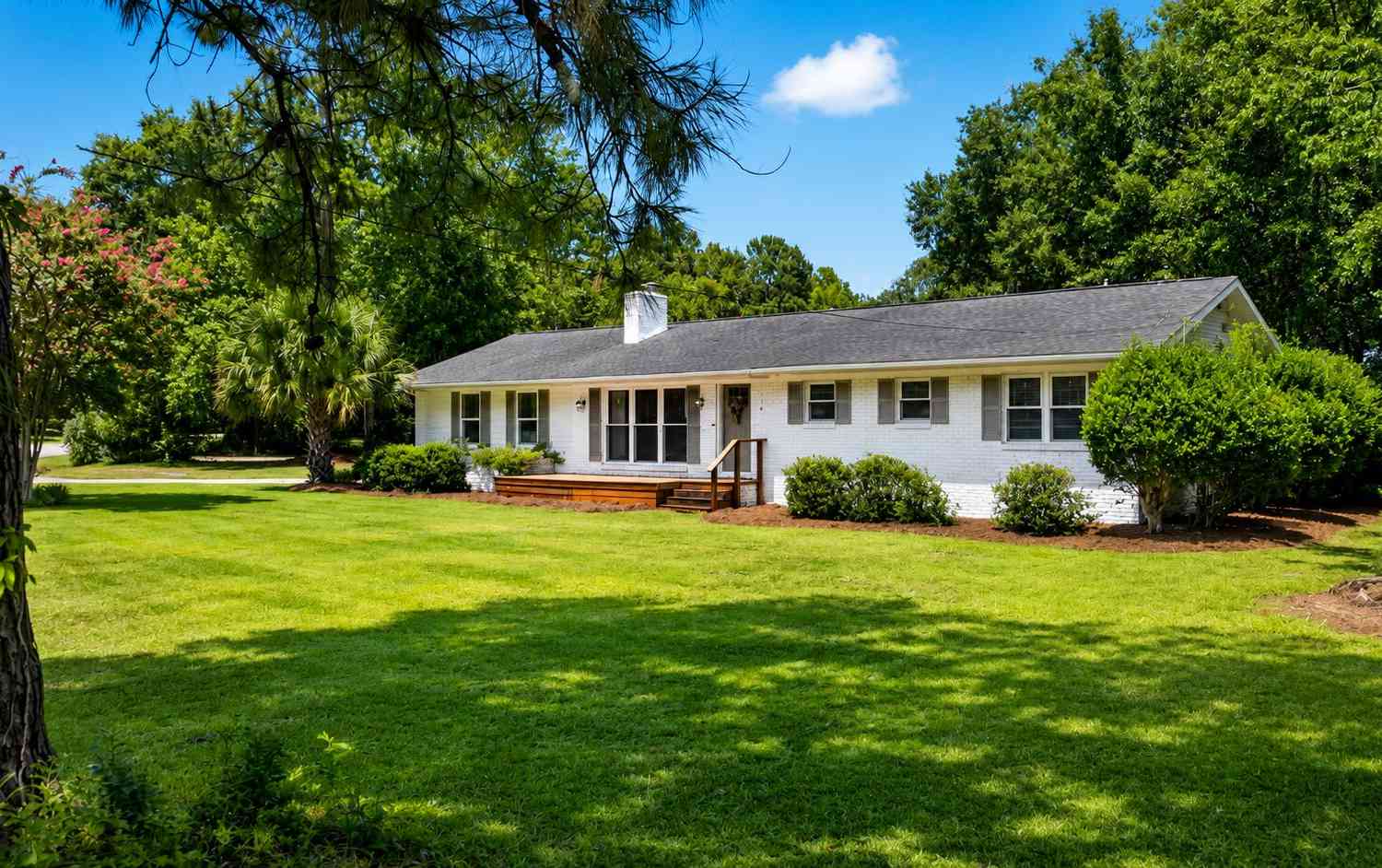 Homes For Sale - 114 Reynolds Road<br/> Summerville, SC 29483