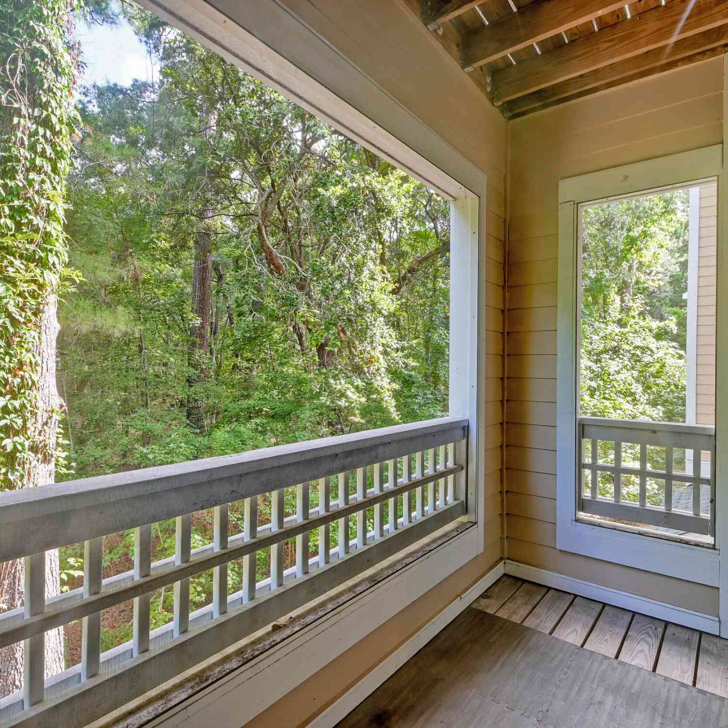 Condo For Sale - 400 Bucksley Lane #206<br/> Charleston, SC 29492