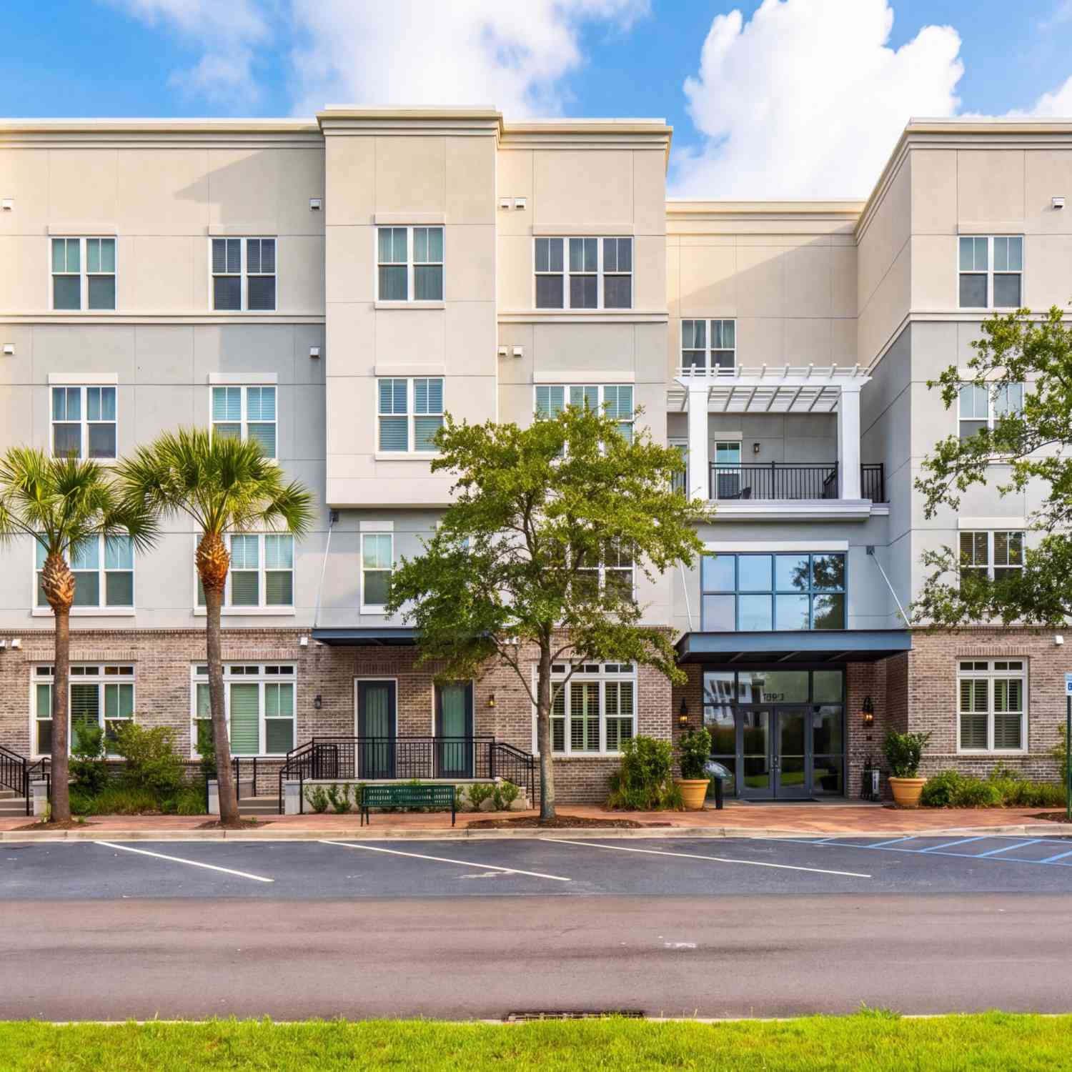 Homes For Sale - 200 River Landing Drive #102A<br/> Charleston, SC 29492
