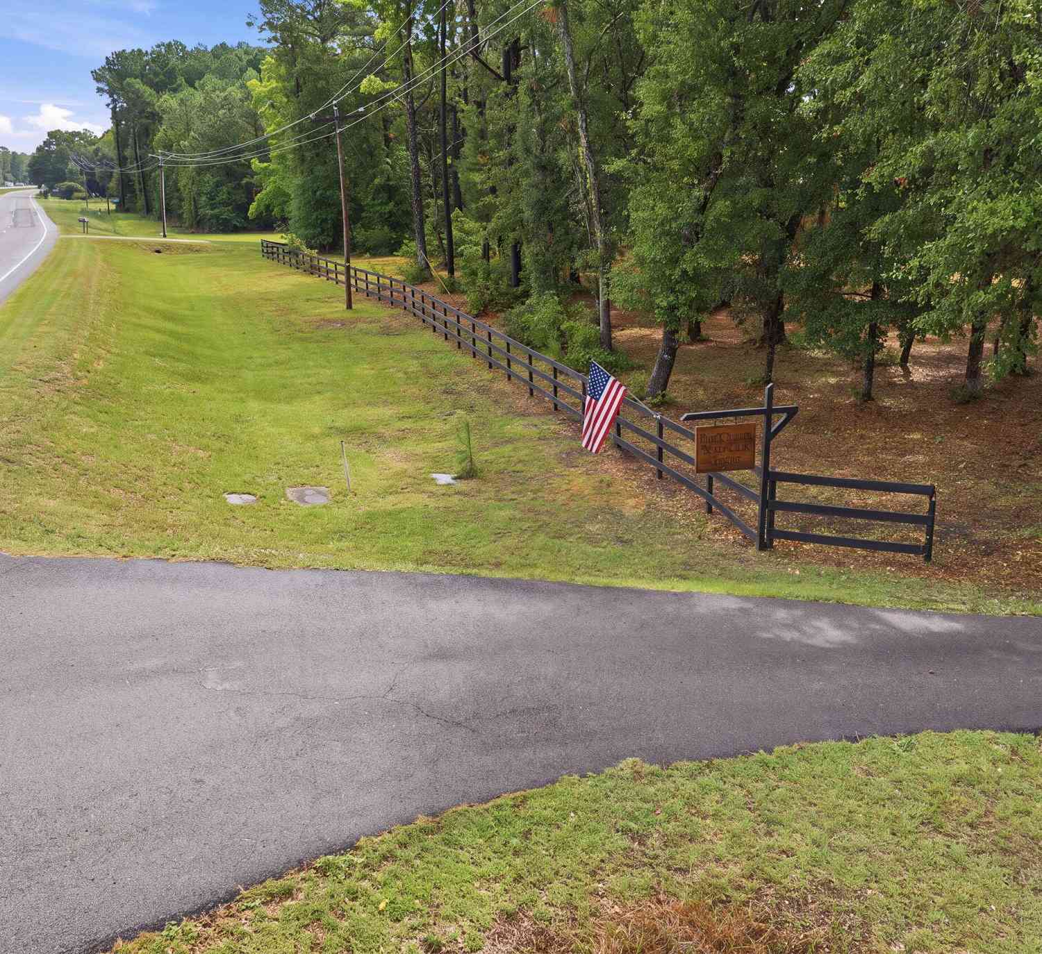 Vacant Land For Sale - 5511 Huckleberry Lane<br/> Awendaw, SC 29429