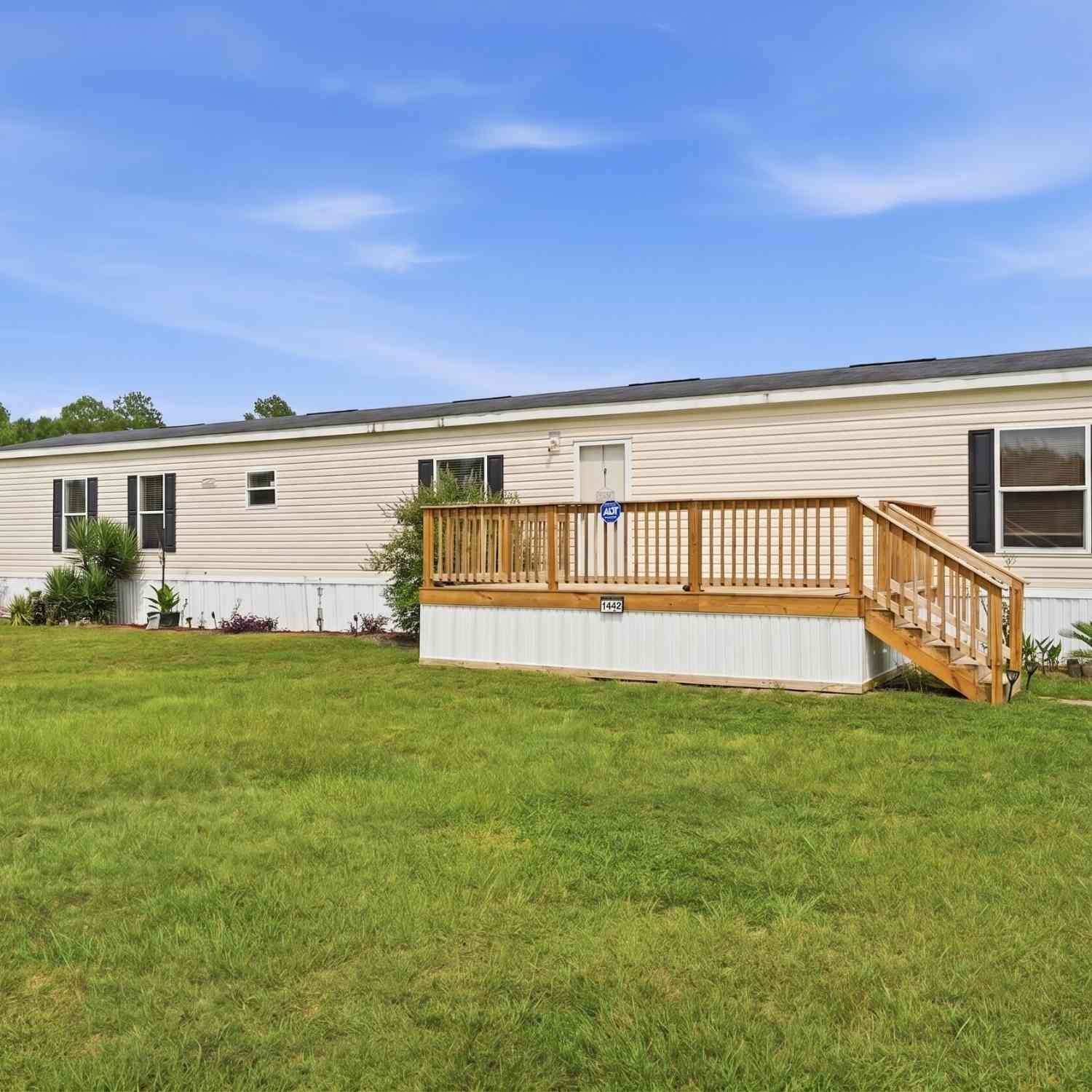Homes For Sale - 1442 Poplar Hill Drive<br/> Ridgeville, SC 29472