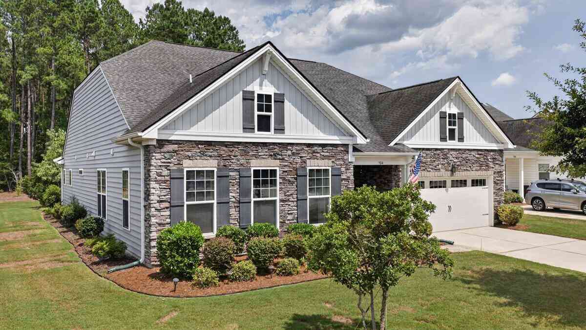 Homes For Sale - 504 Tidewater Chase Lane<br/> Summerville, SC 29486