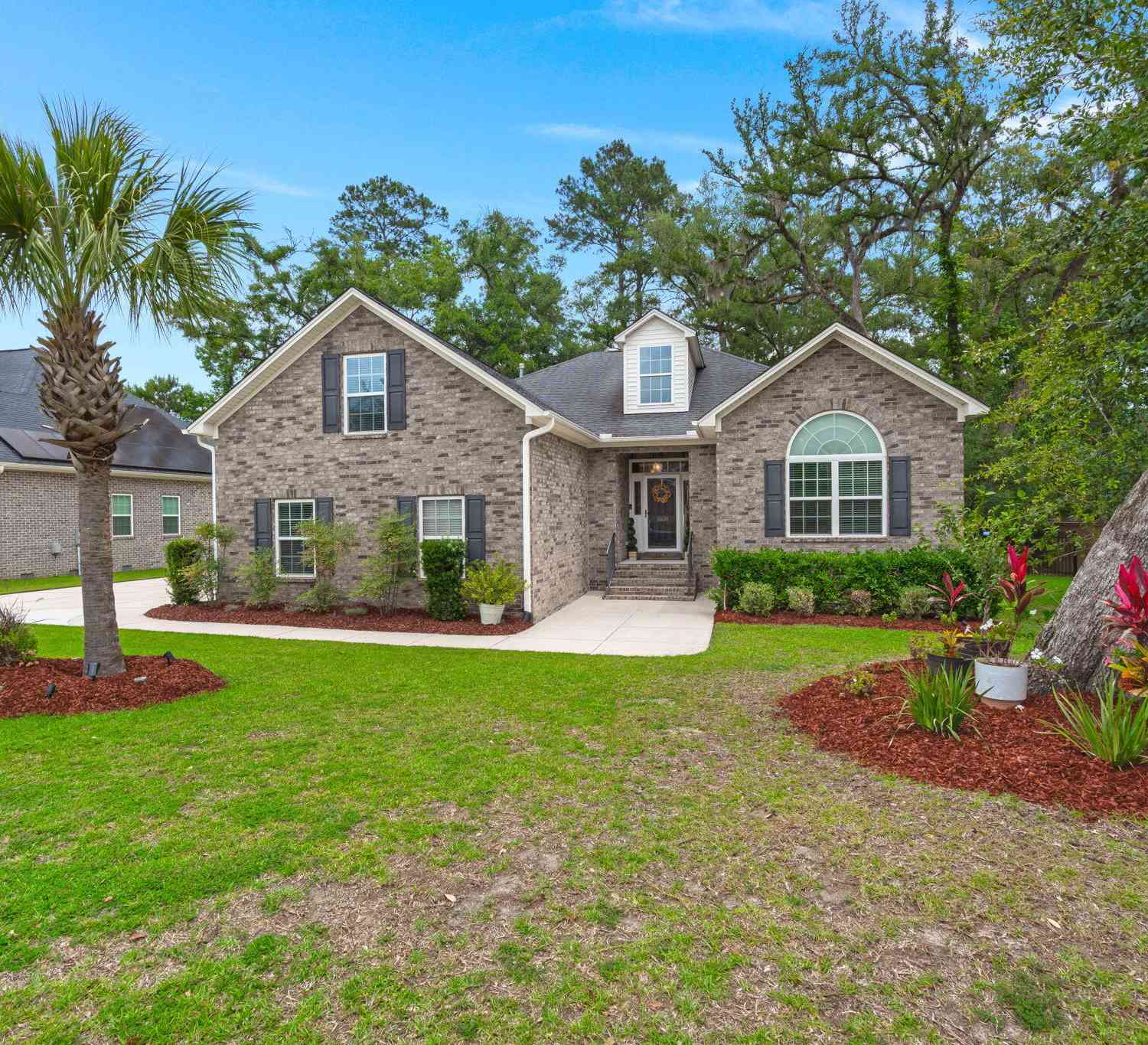 Homes For Sale - 5528 Crescent View Drive<br/> North Charleston, SC 29420