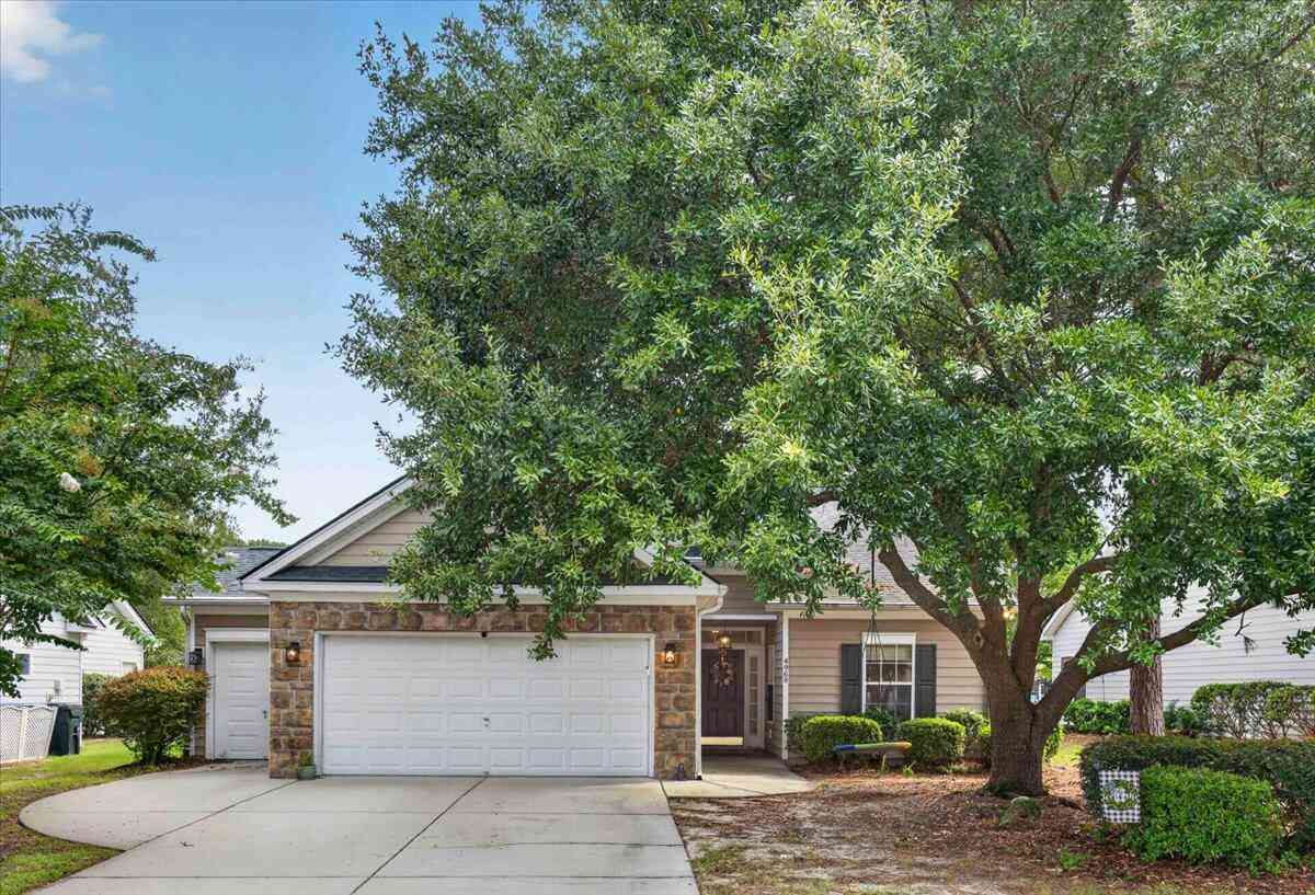 Homes For Sale - 4968 Franconia Drive<br/> Summerville, SC 29485