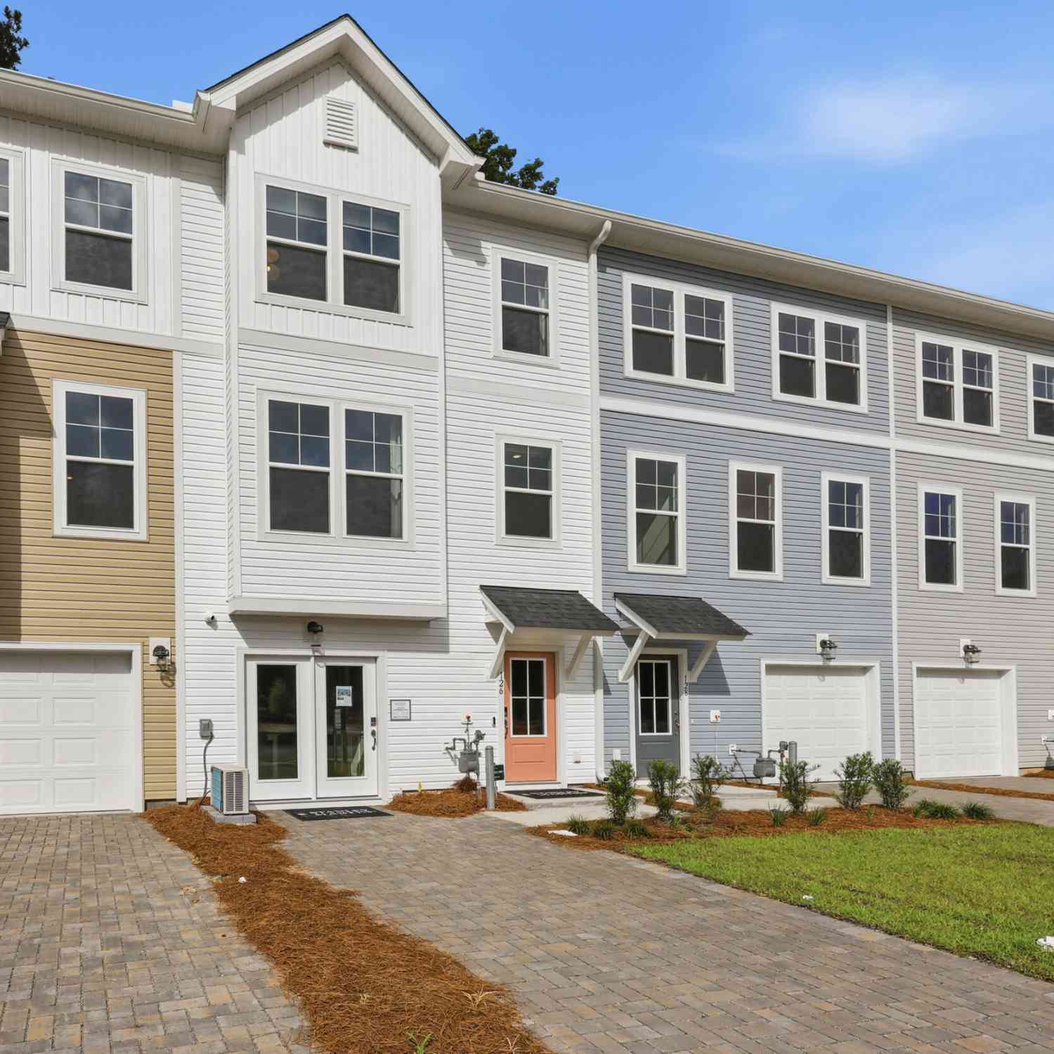 Townhouse For Sale - 138 Fernbank Road<br/> Johns Island, SC 29455
