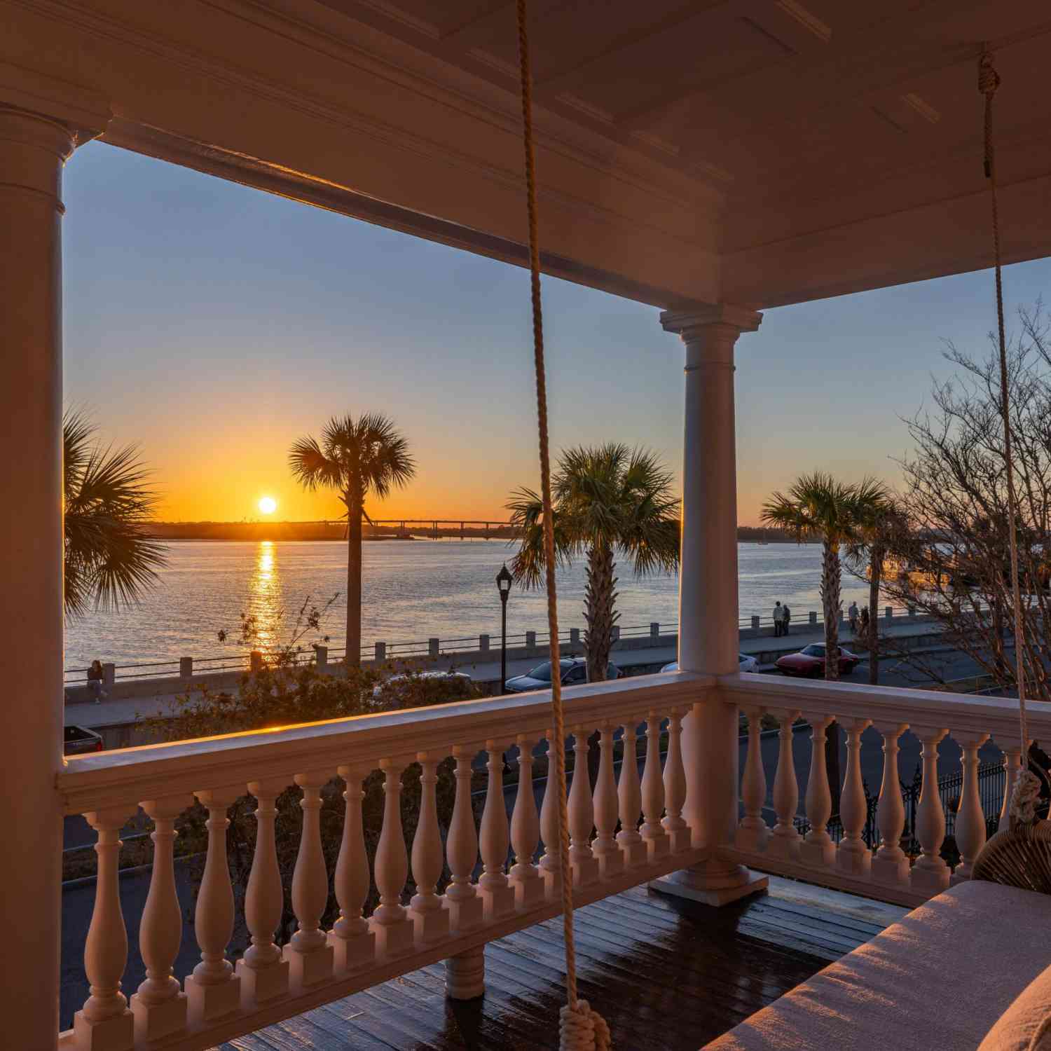 Homes For Sale - 104 Murray Boulevard<br/> Charleston, SC 29401