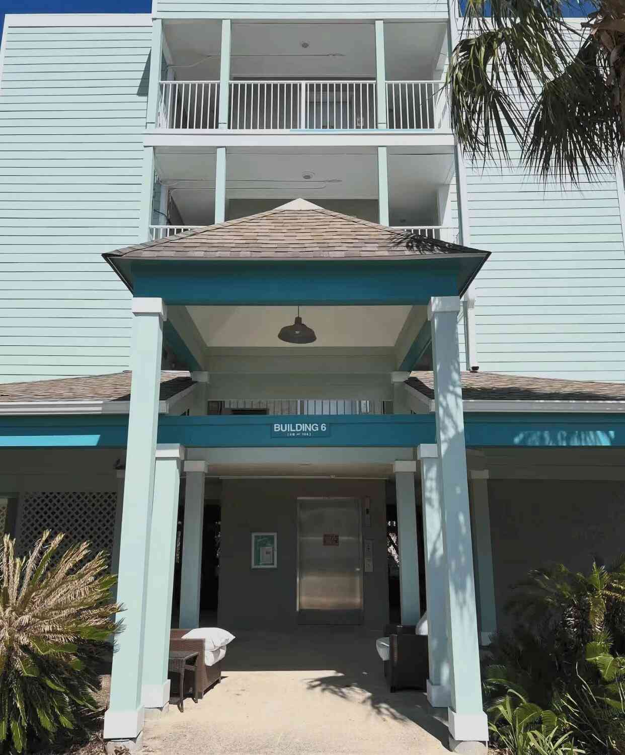 Homes For Rent - 140 W Mariners Cay Drive<br/> Charleston County, Folly Beach, SC 29439