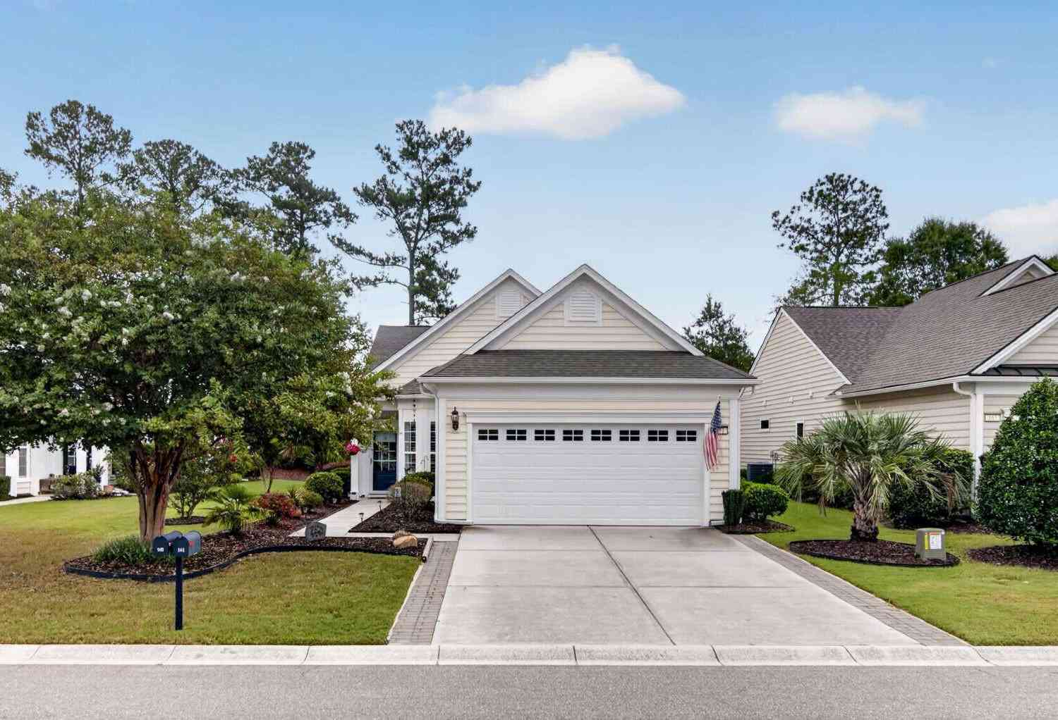 Homes For Sale - 161 Sea Lavender Lane<br/> Summerville, SC 29486