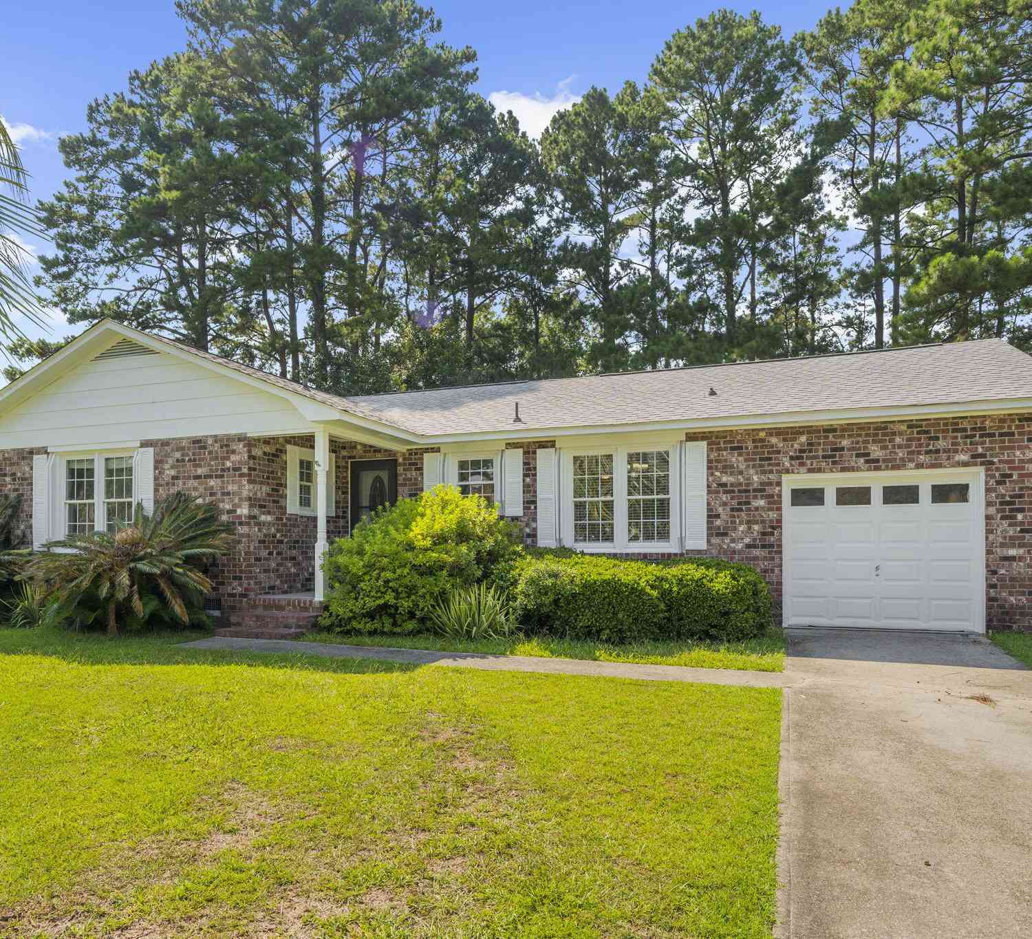 Homes For Sale - 117 Sonia Drive<br/> Ladson, SC 29456