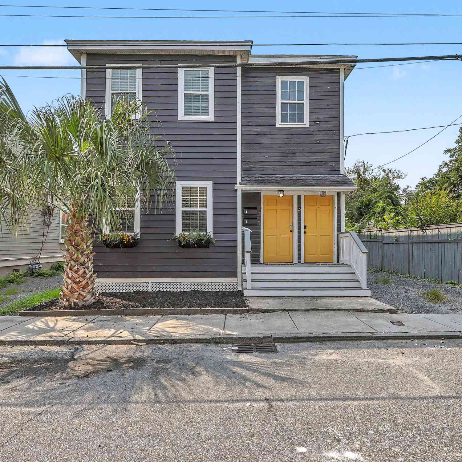 Homes For Sale - 3 Strawberry Lane<br/> Charleston, SC 29403
