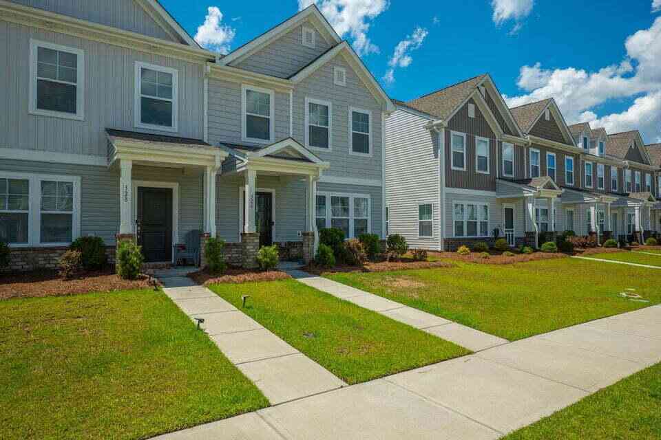 Homes For Rent - 326 Surfbird #388<br/> Summerville, SC 29486