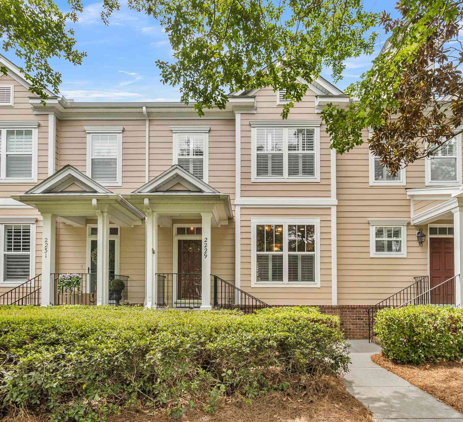 Townhouse For Sale - 2229 Daniel Island Drive<br/> Charleston, SC 29492