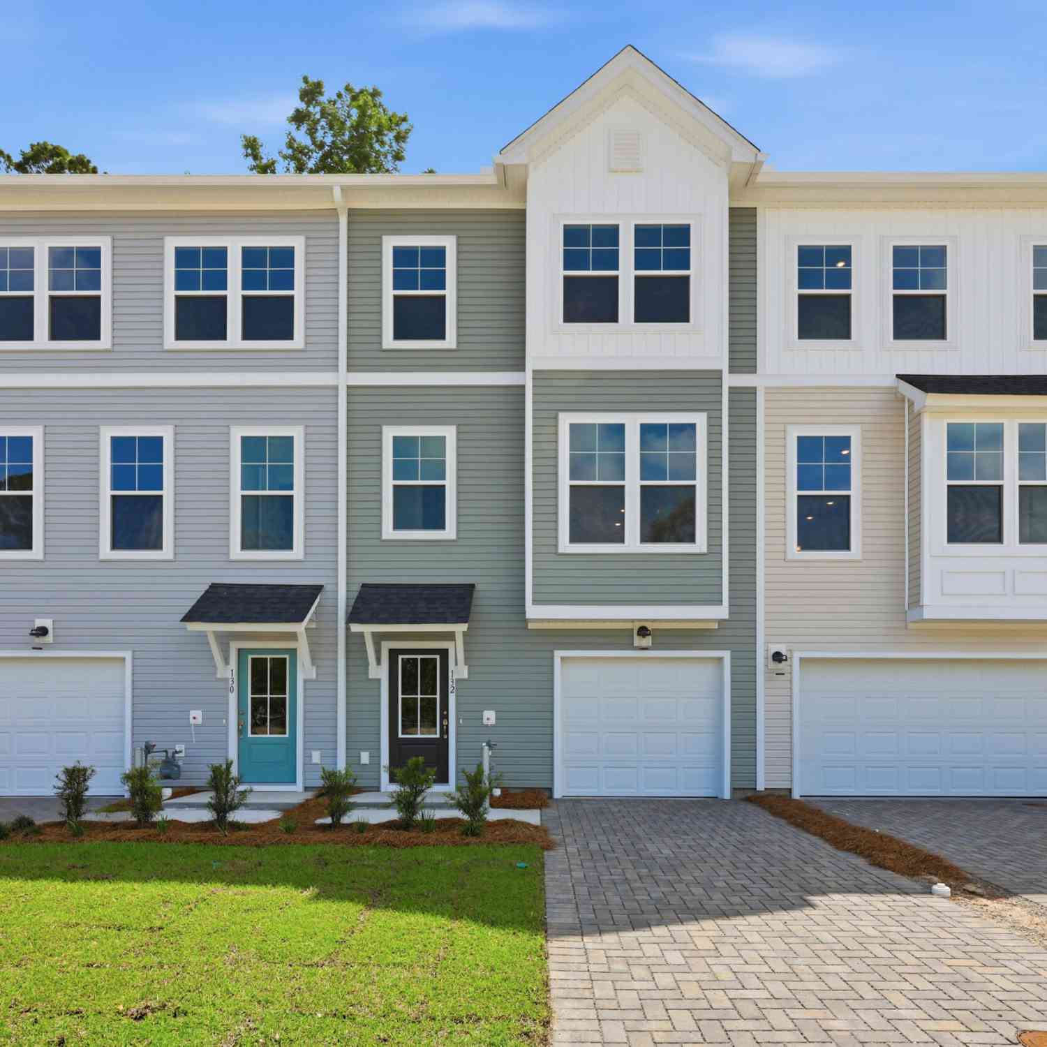 Townhouse For Sale - 132 Fernbank Court<br/> Johns Island, SC 29455