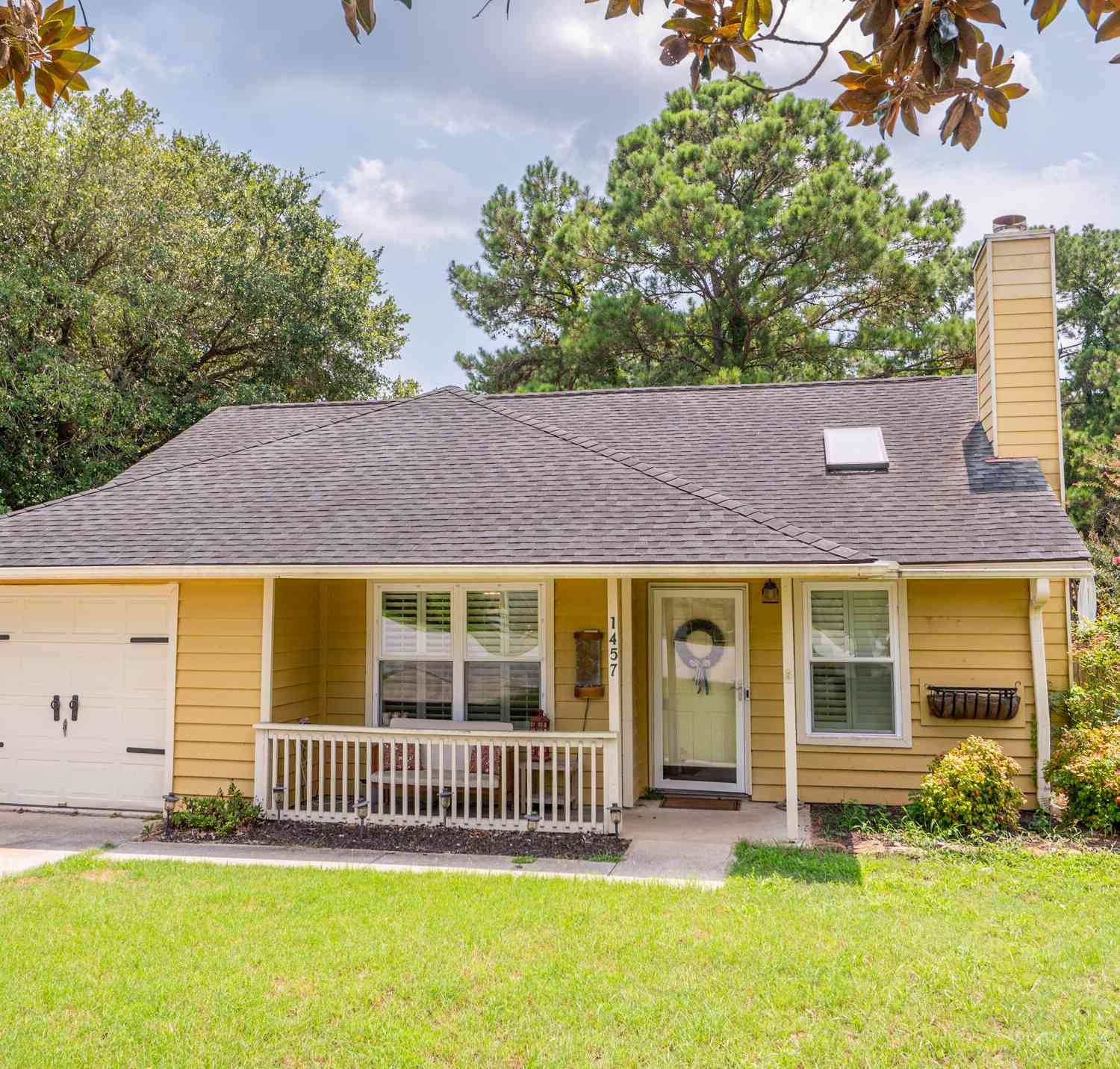 Homes For Rent - 1457 Cypress Court<br/> Mount Pleasant, SC 29466