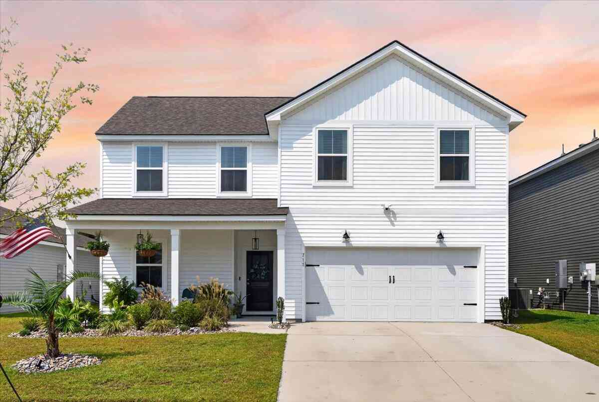 Homes For Sale - 711 Willow Bark Court<br/> Summerville, SC 29486