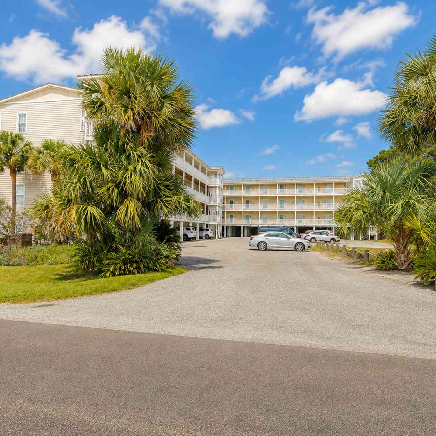 Homes For Rent - 2262 Folly Road #UNIT 1A<br/> Charleston, SC 29412
