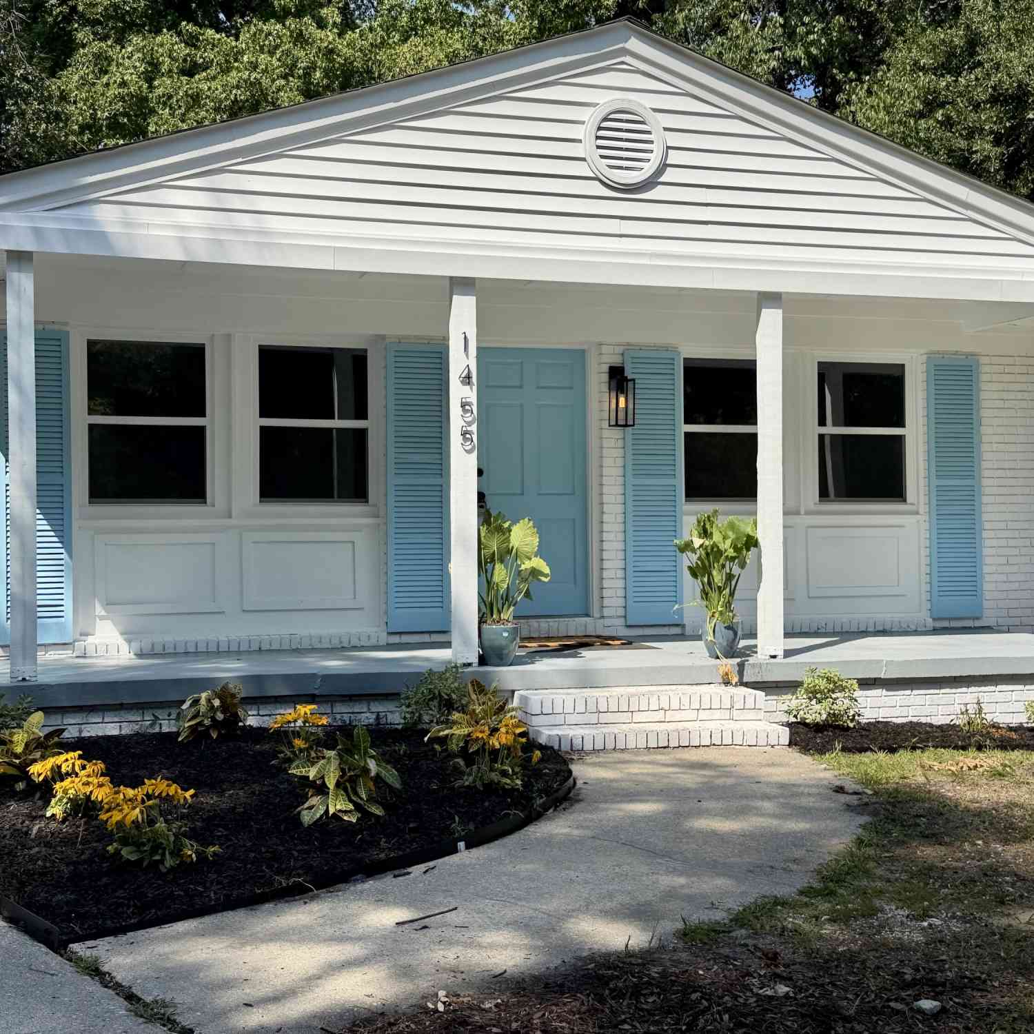 Homes For Sale - 1455 Village Road<br/> Charleston, SC 29407