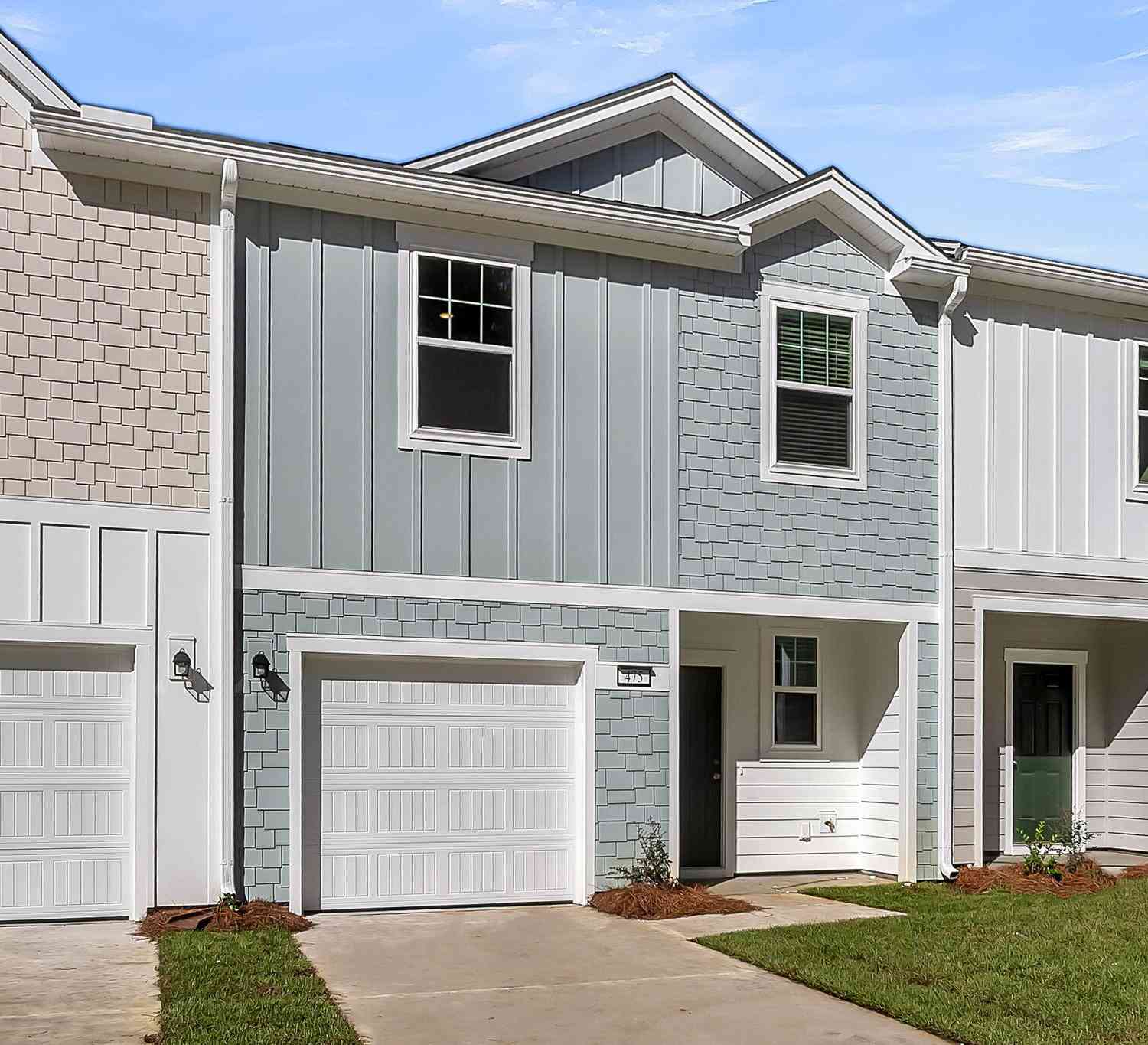 Townhouse For Sale - 446 Colchester Court<br/> Moncks Corner, SC 29461