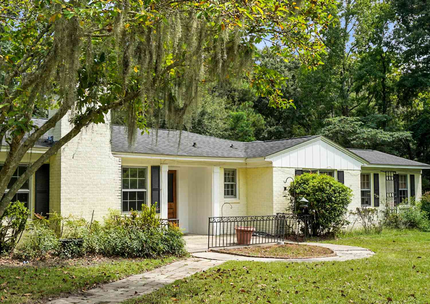 Homes For Sale - 2041 Old Fort Avenue<br/> Charleston, SC 29414