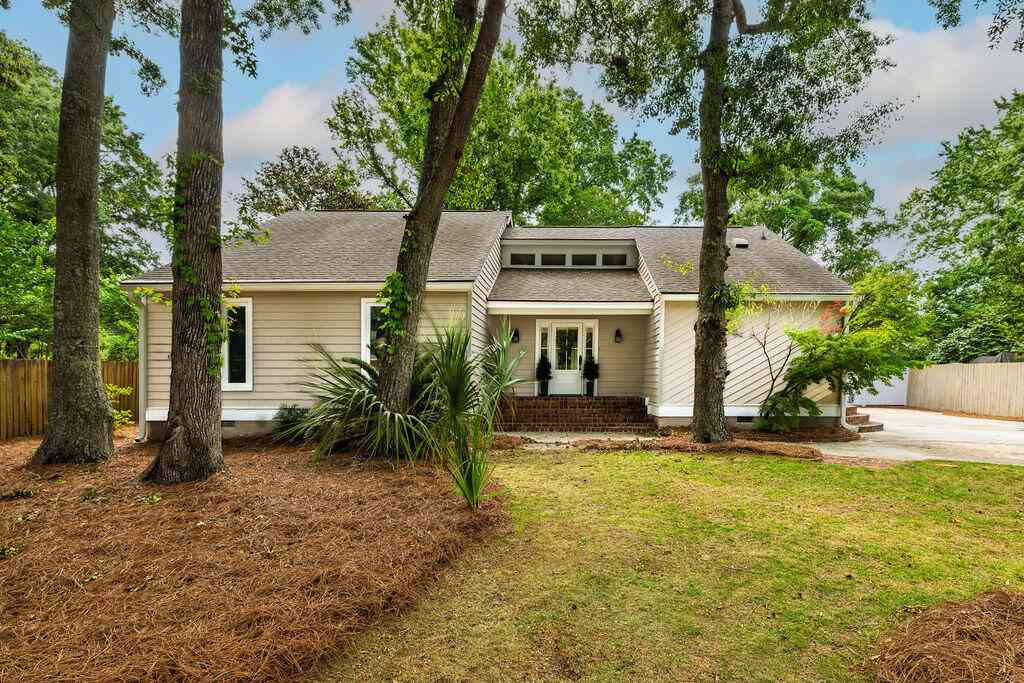 Homes For Sale - 1144 Parkway Drive<br/> Mount Pleasant, SC 29464