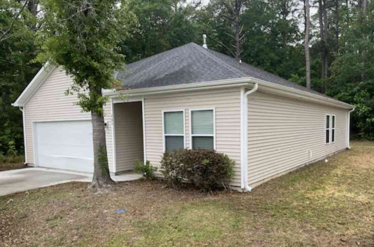 Homes For Rent - 205 W Pine Street<br/> Summerville, SC 29485