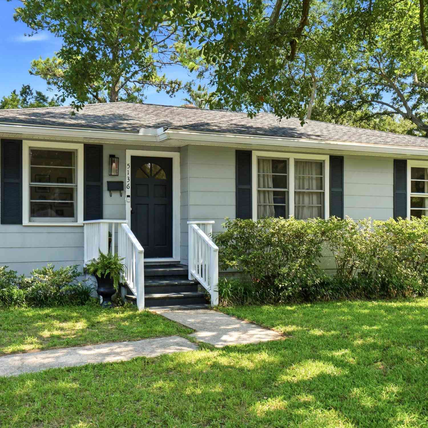 Homes For Sale - 5136 Conway Street<br/> North Charleston, SC 29405